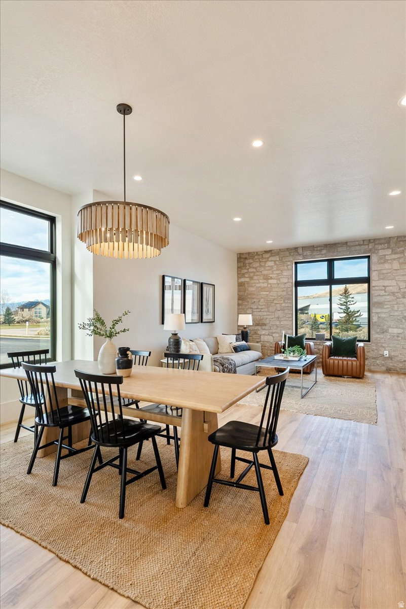 CENTER POINTE - Residential