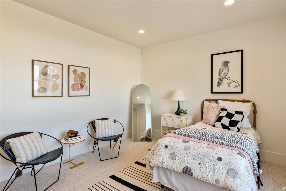 CENTER POINTE - Residential