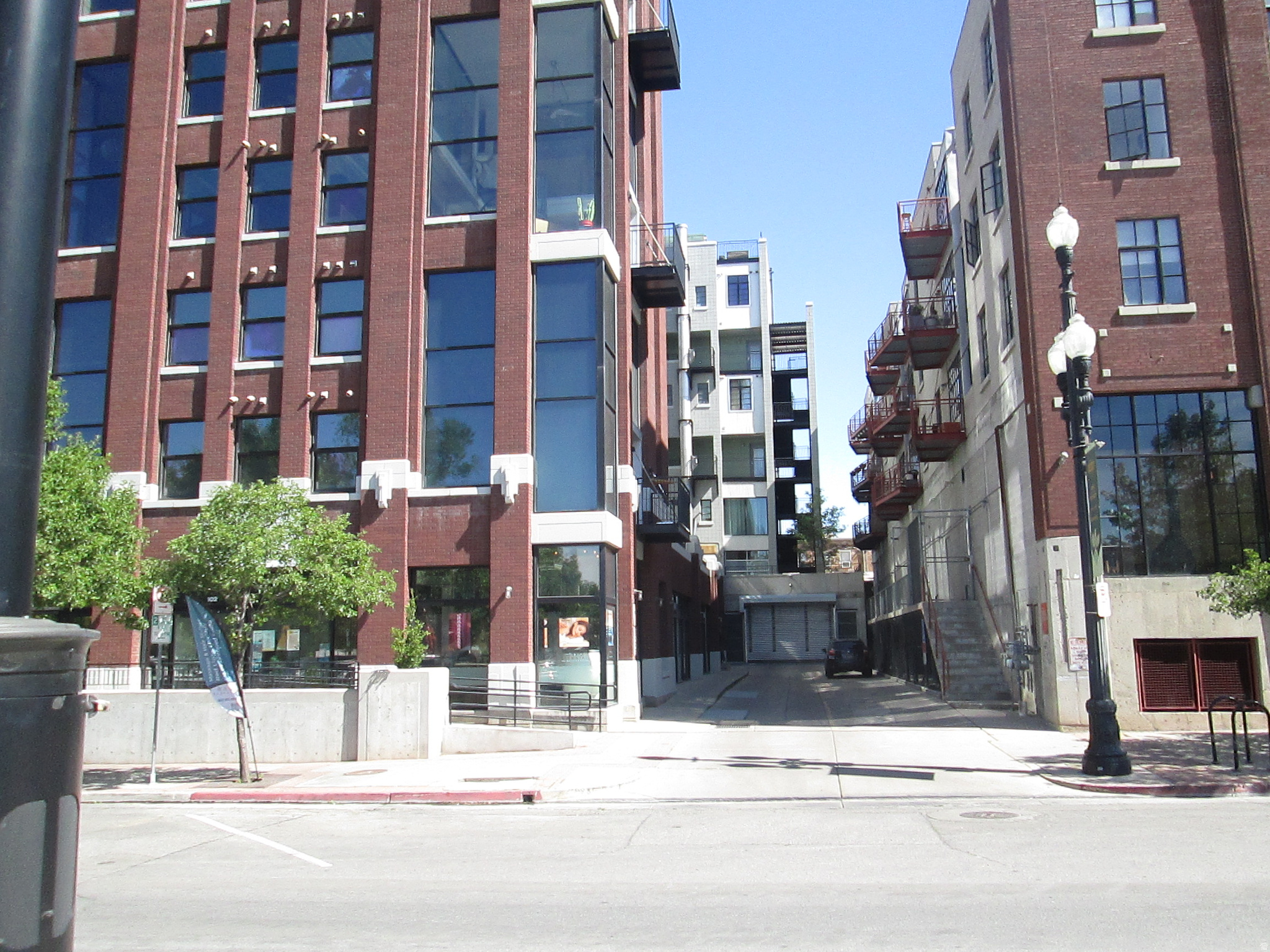 BROADWAY PARK LOFTS - Residential