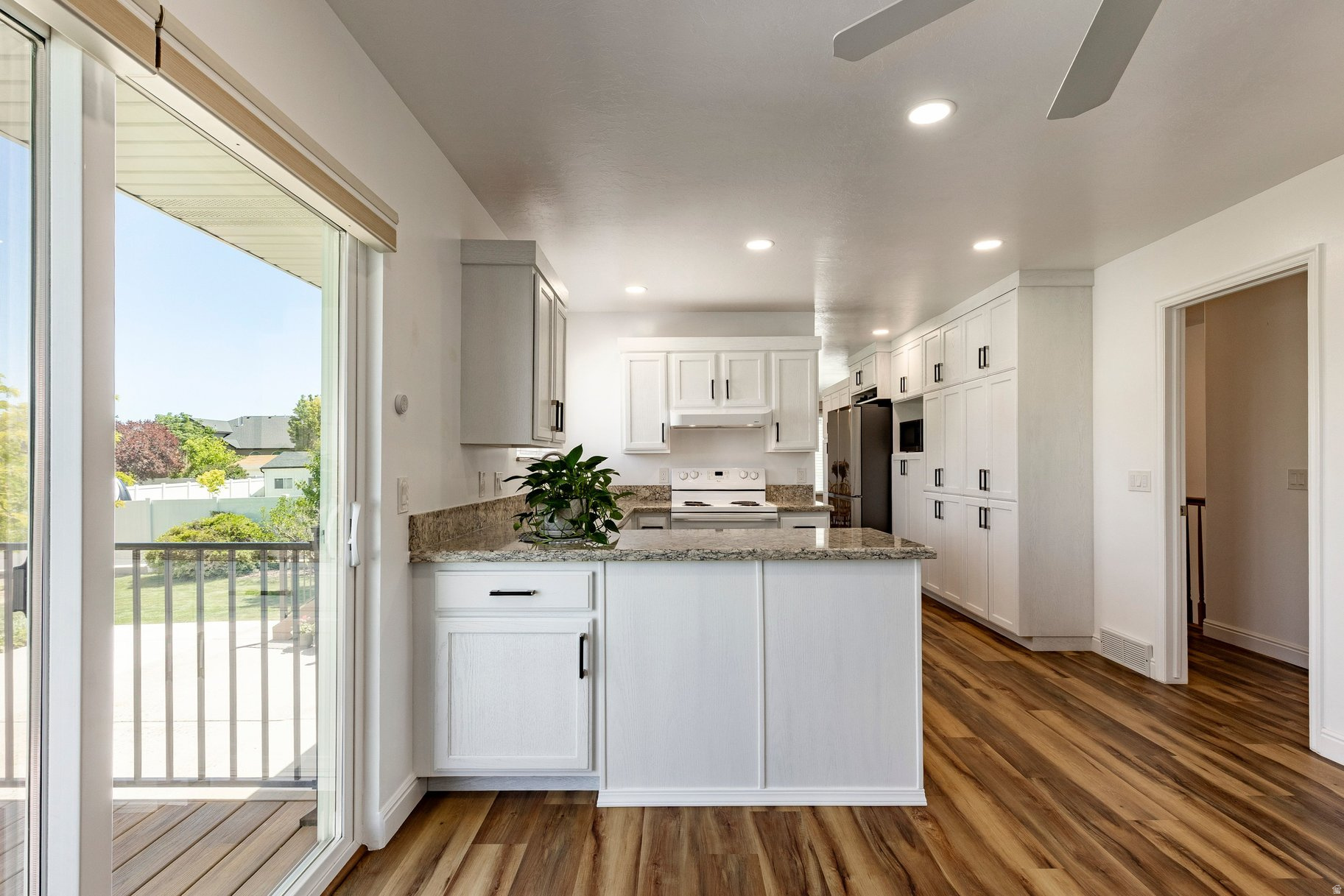 LINCOLN ESTATE - Residential