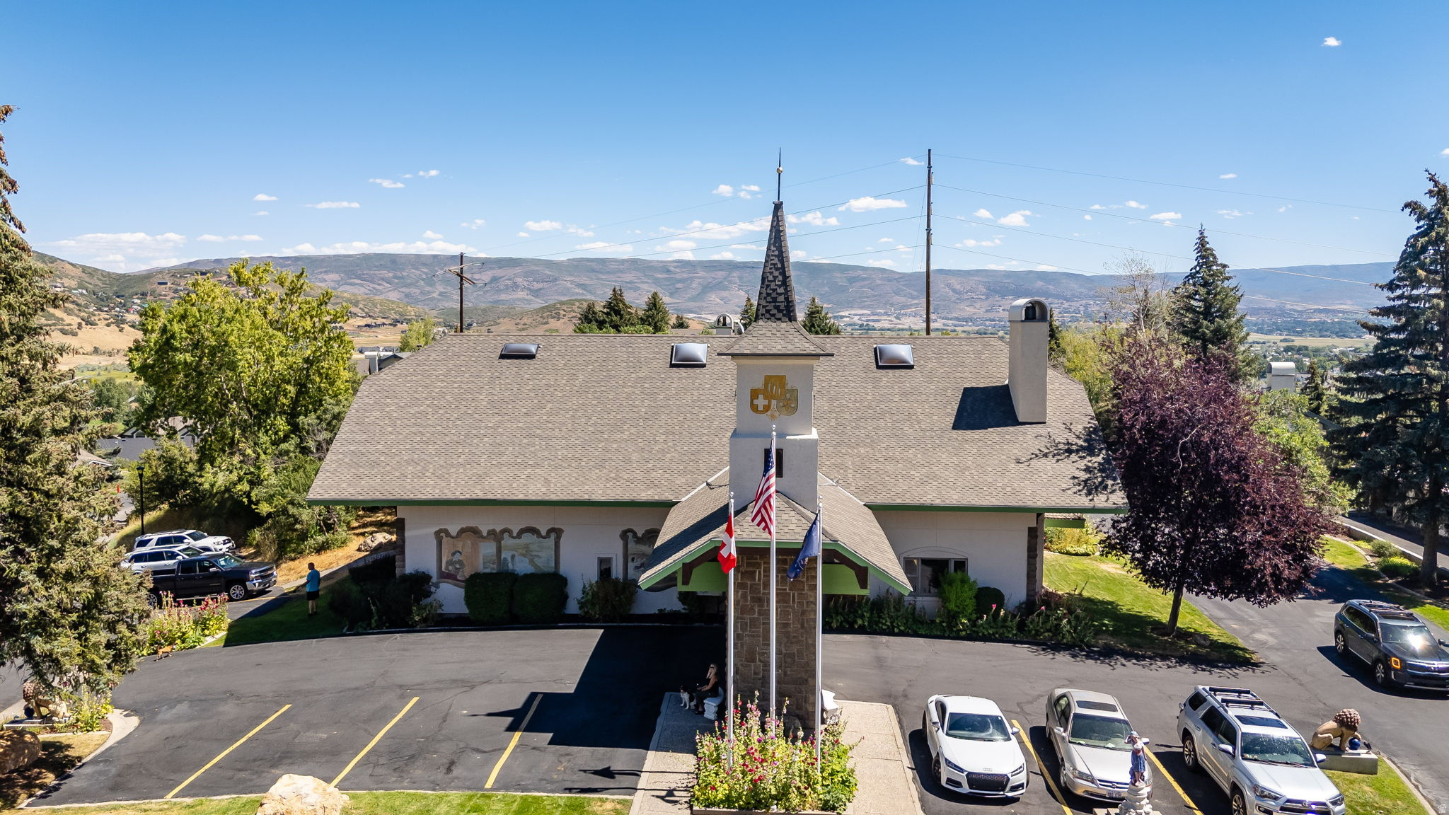 SWISS OAKS - Residential