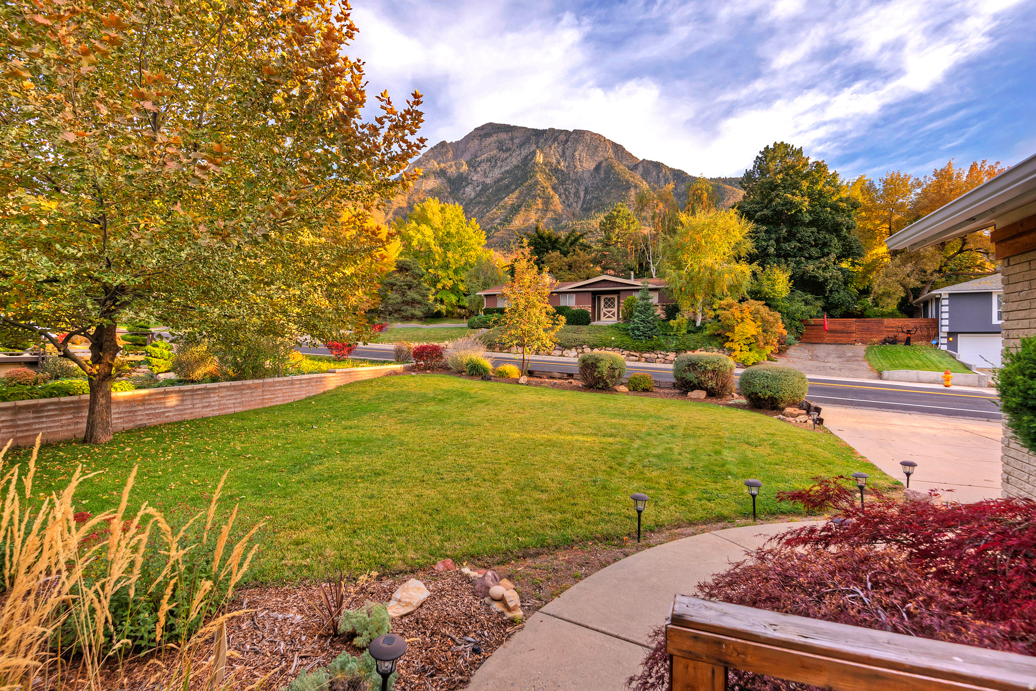 MT OLYMPUS - Residential