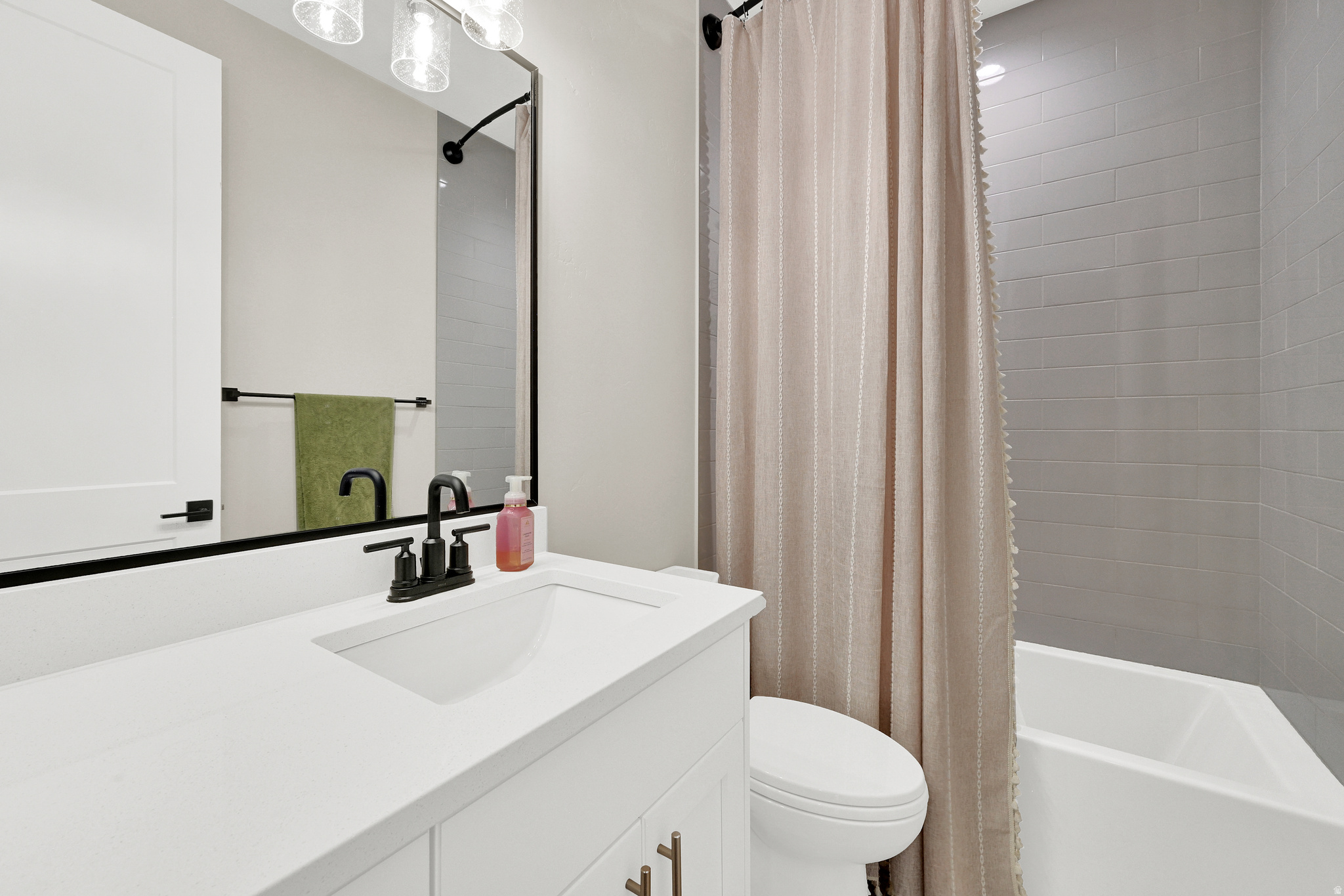 NORTHVIEW - Residential