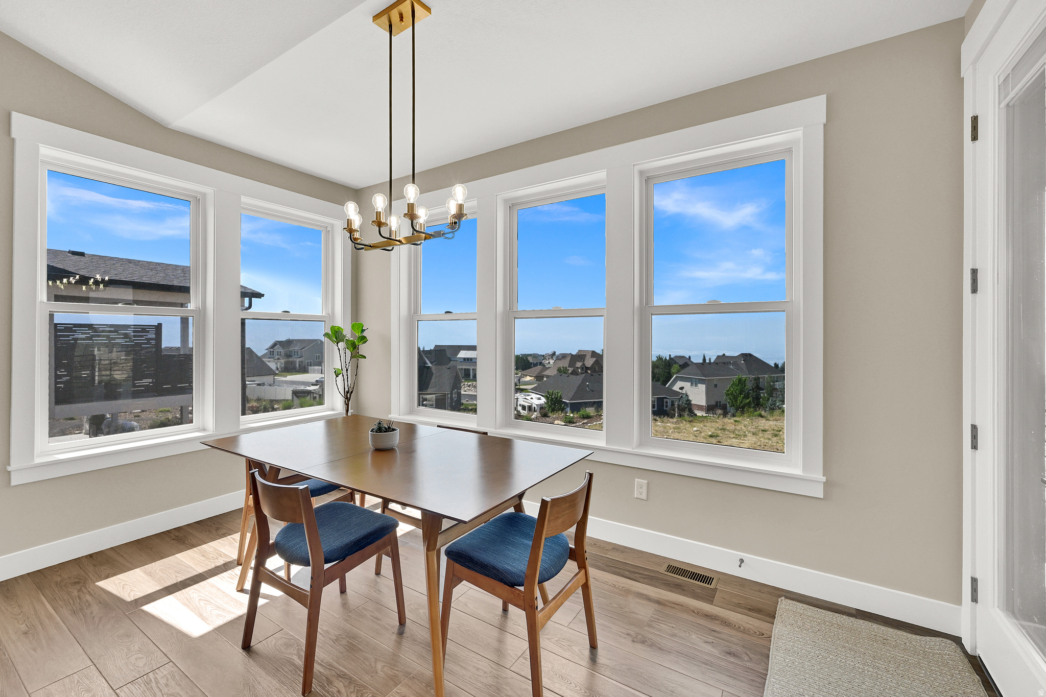 NORTHVIEW - Residential
