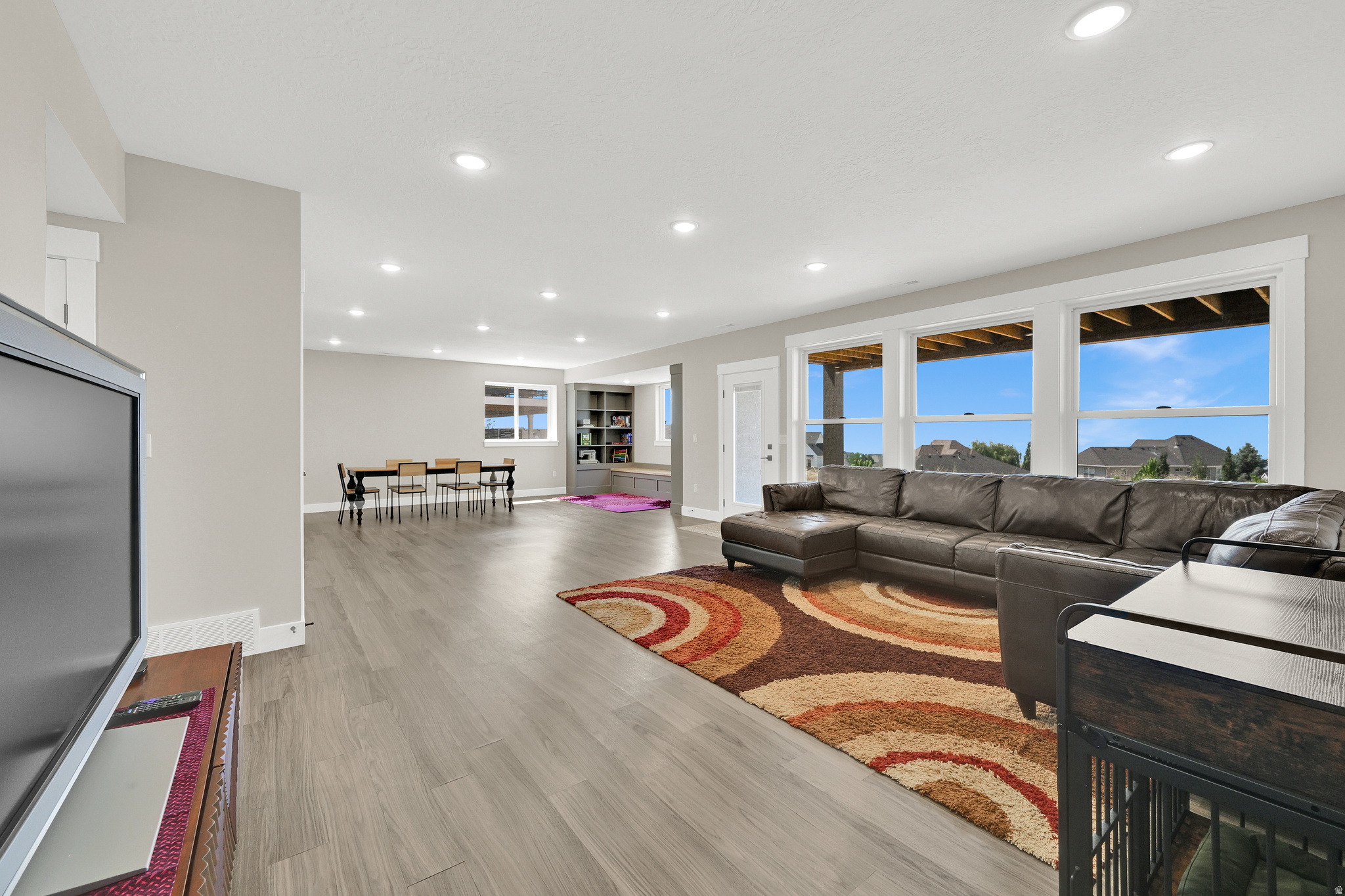 NORTHVIEW - Residential