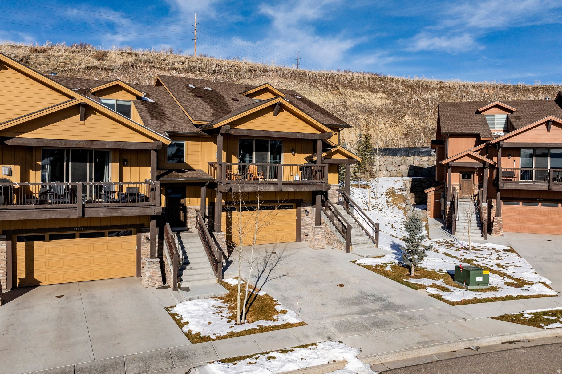 BLACK ROCK RIDGE - Residential