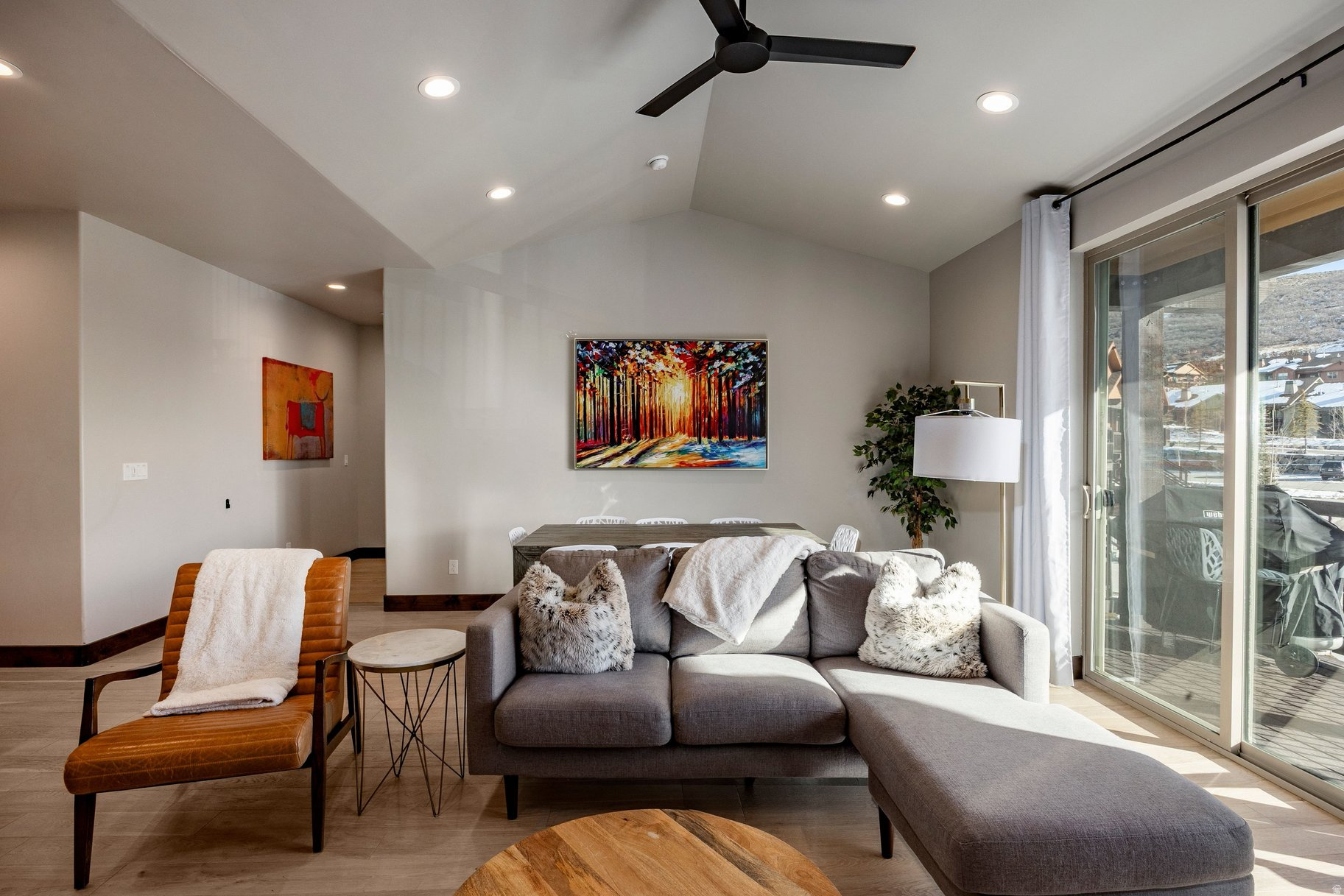 BLACK ROCK RIDGE - Residential