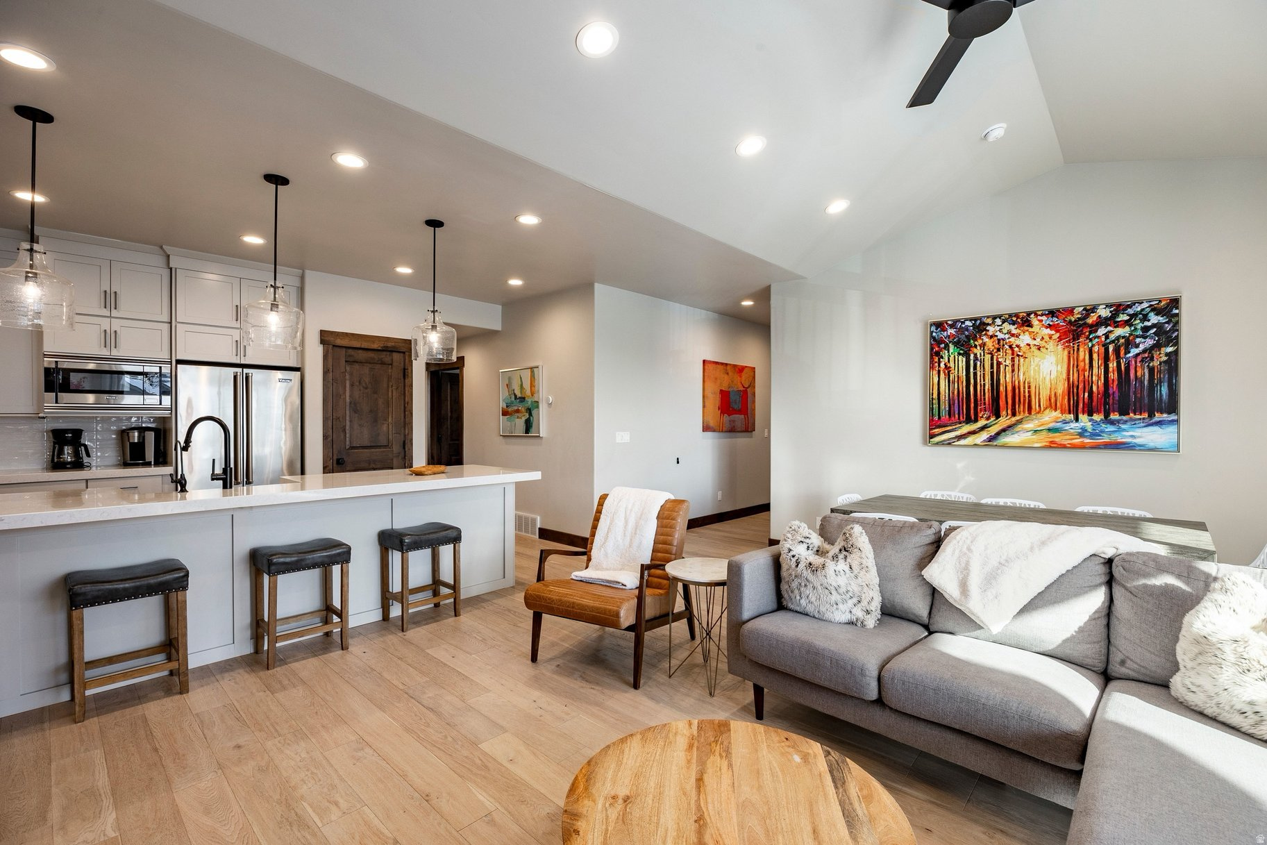 BLACK ROCK RIDGE - Residential