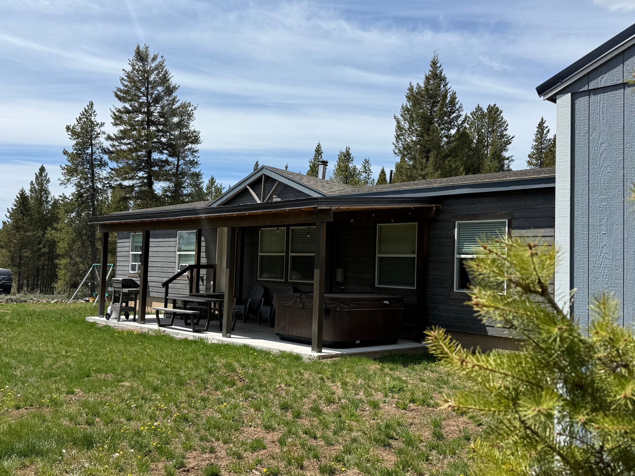 SHOTGUN VILLAGE EST - Residential