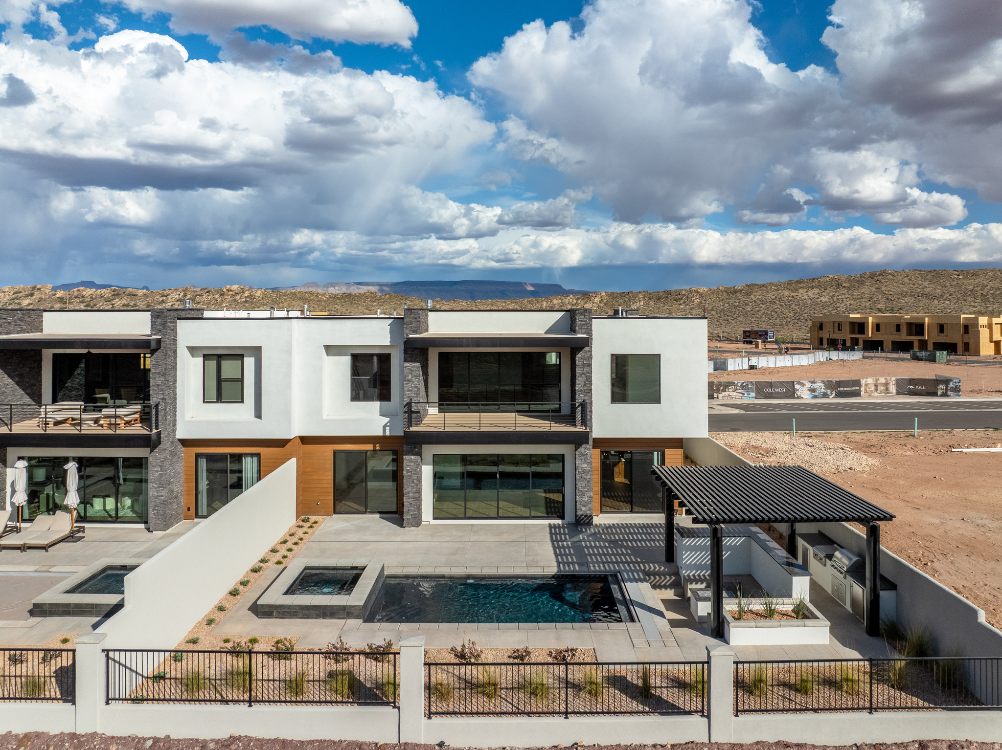ISLAND AT CORAL CANYON - Residential