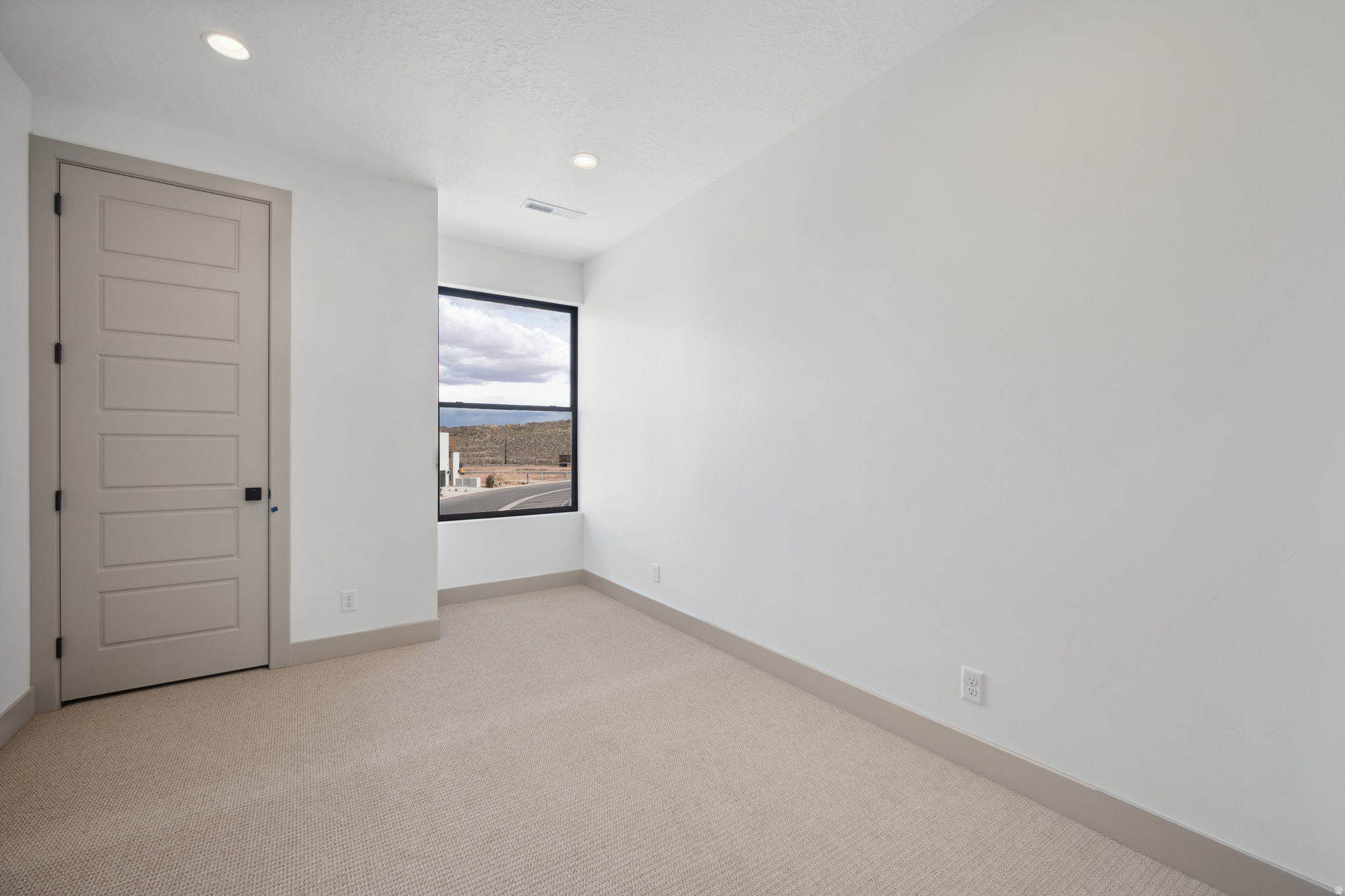 ISLAND AT CORAL CANYON - Residential