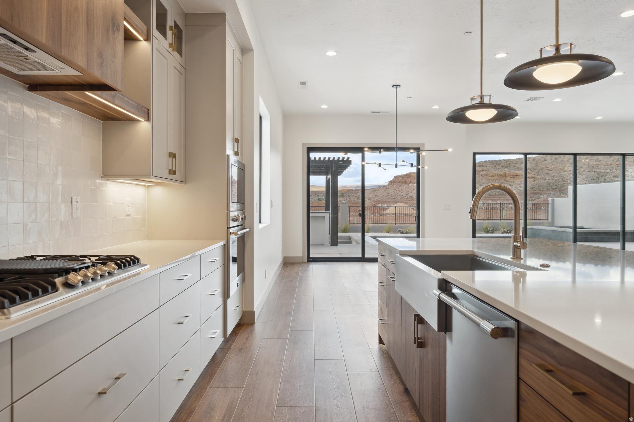 ISLAND AT CORAL CANYON - Residential