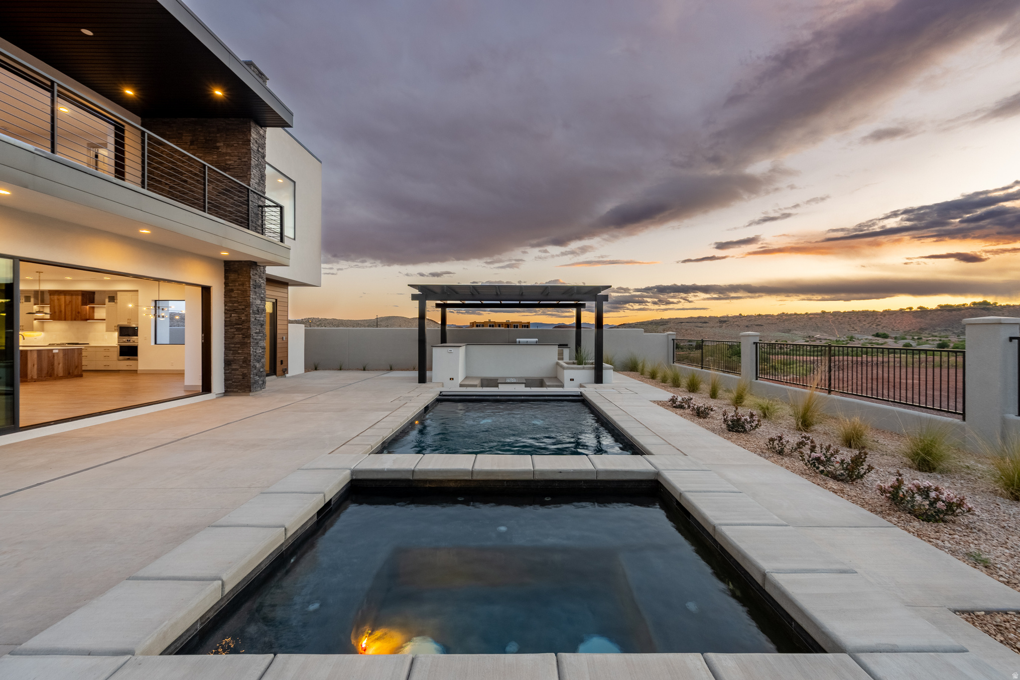 ISLAND AT CORAL CANYON - Residential