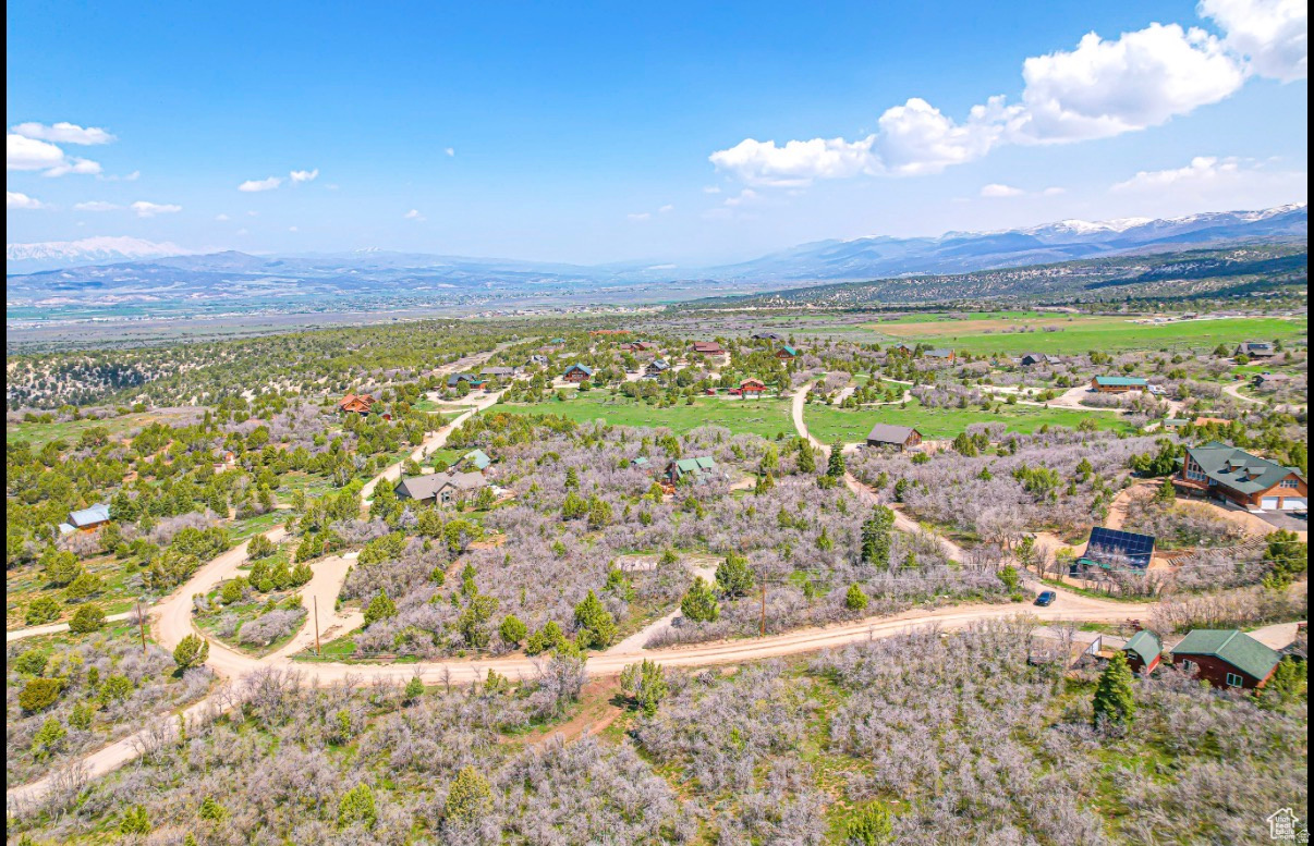 WHISPERING PINES 3 - Land