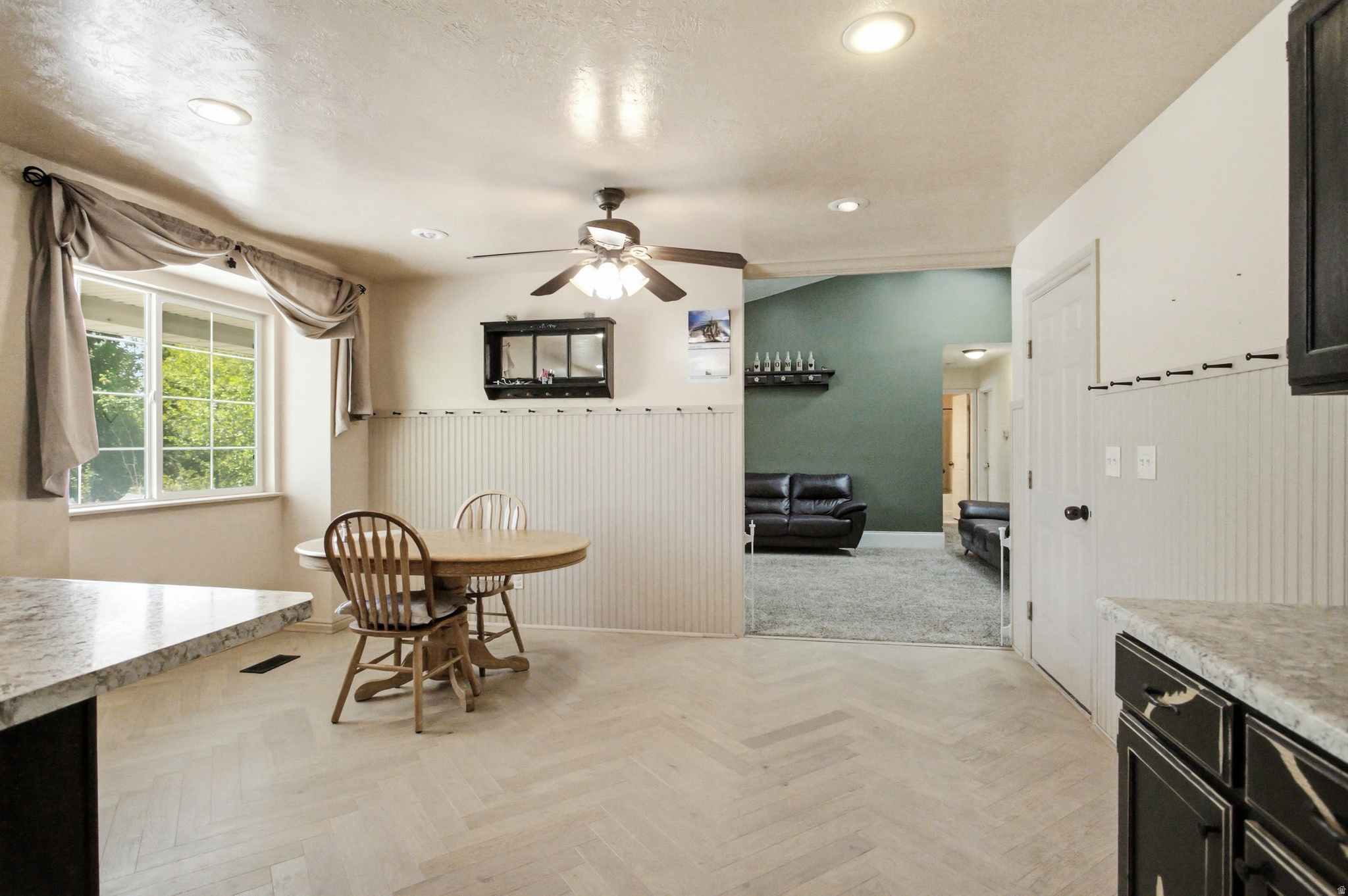 MOUNTAIN VIEW - Residential