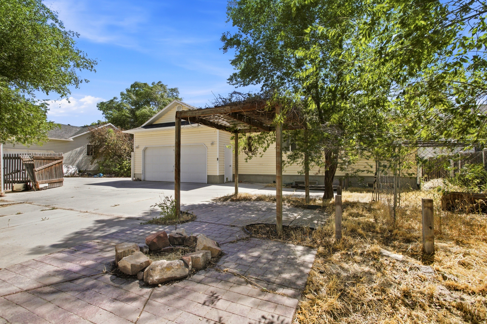 MOUNTAIN VIEW - Residential
