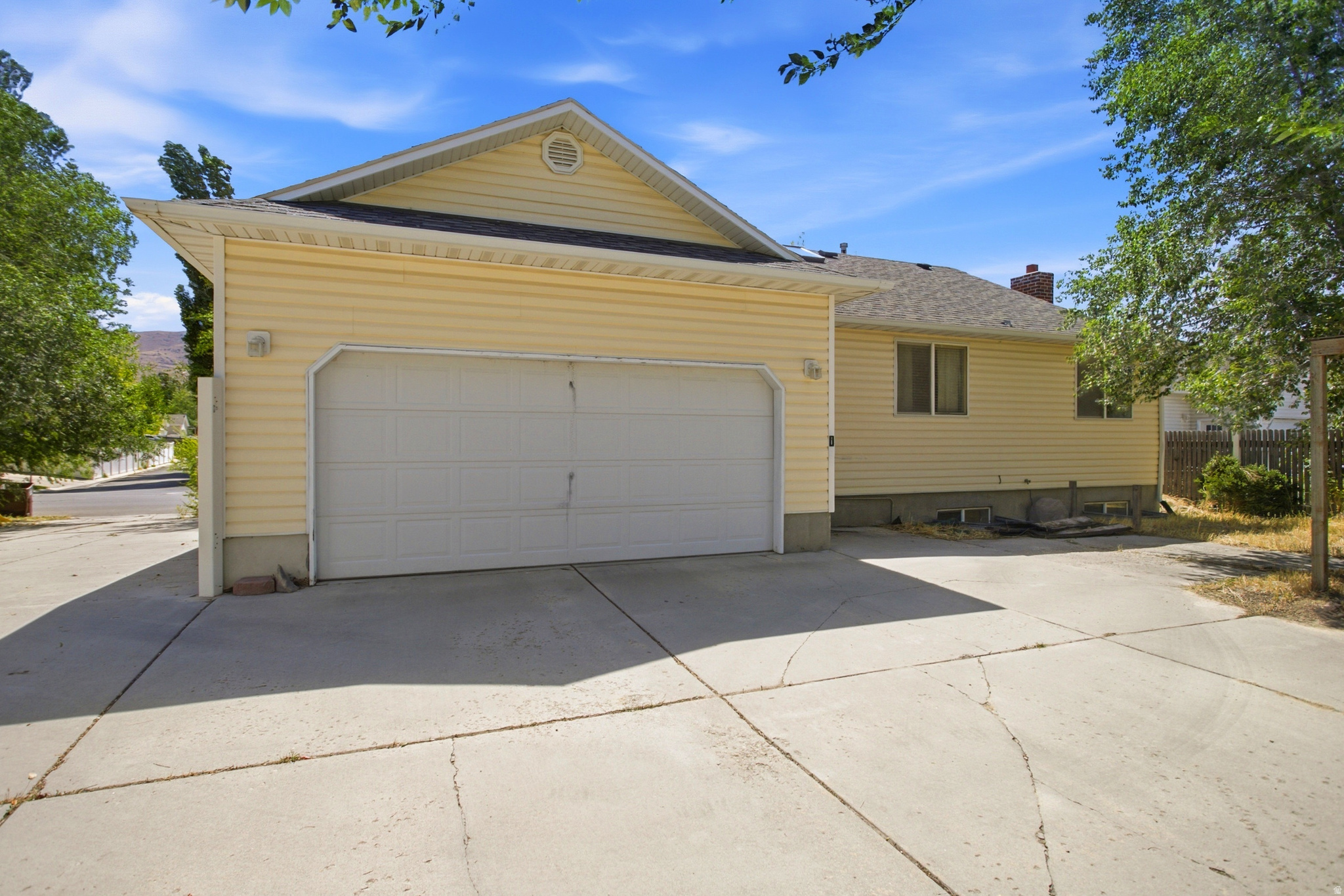 MOUNTAIN VIEW - Residential