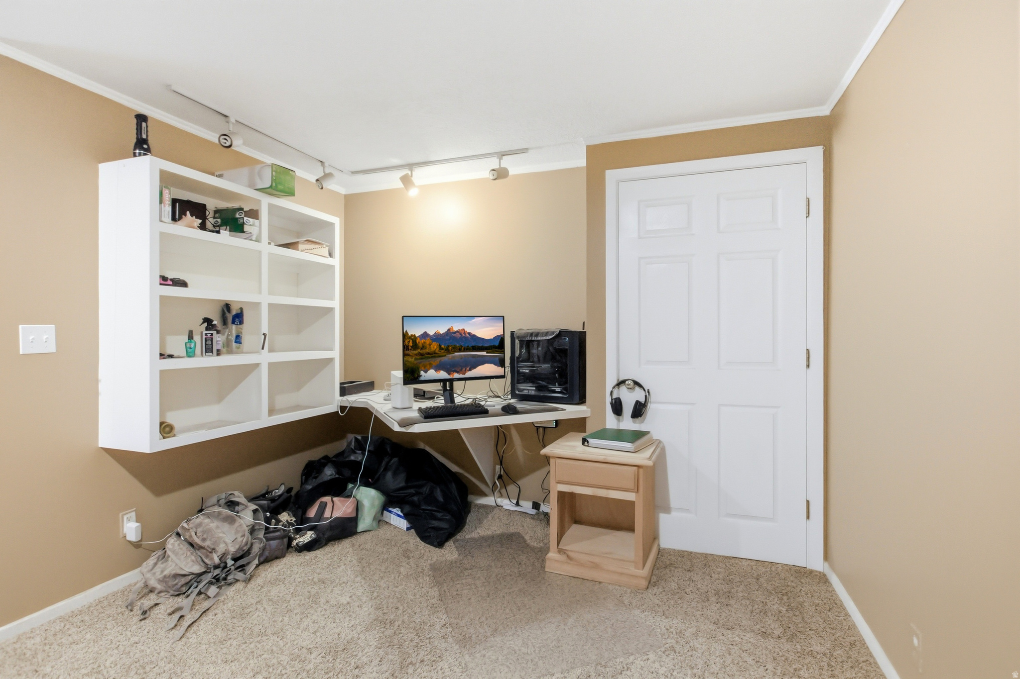 MOUNTAIN VIEW - Residential