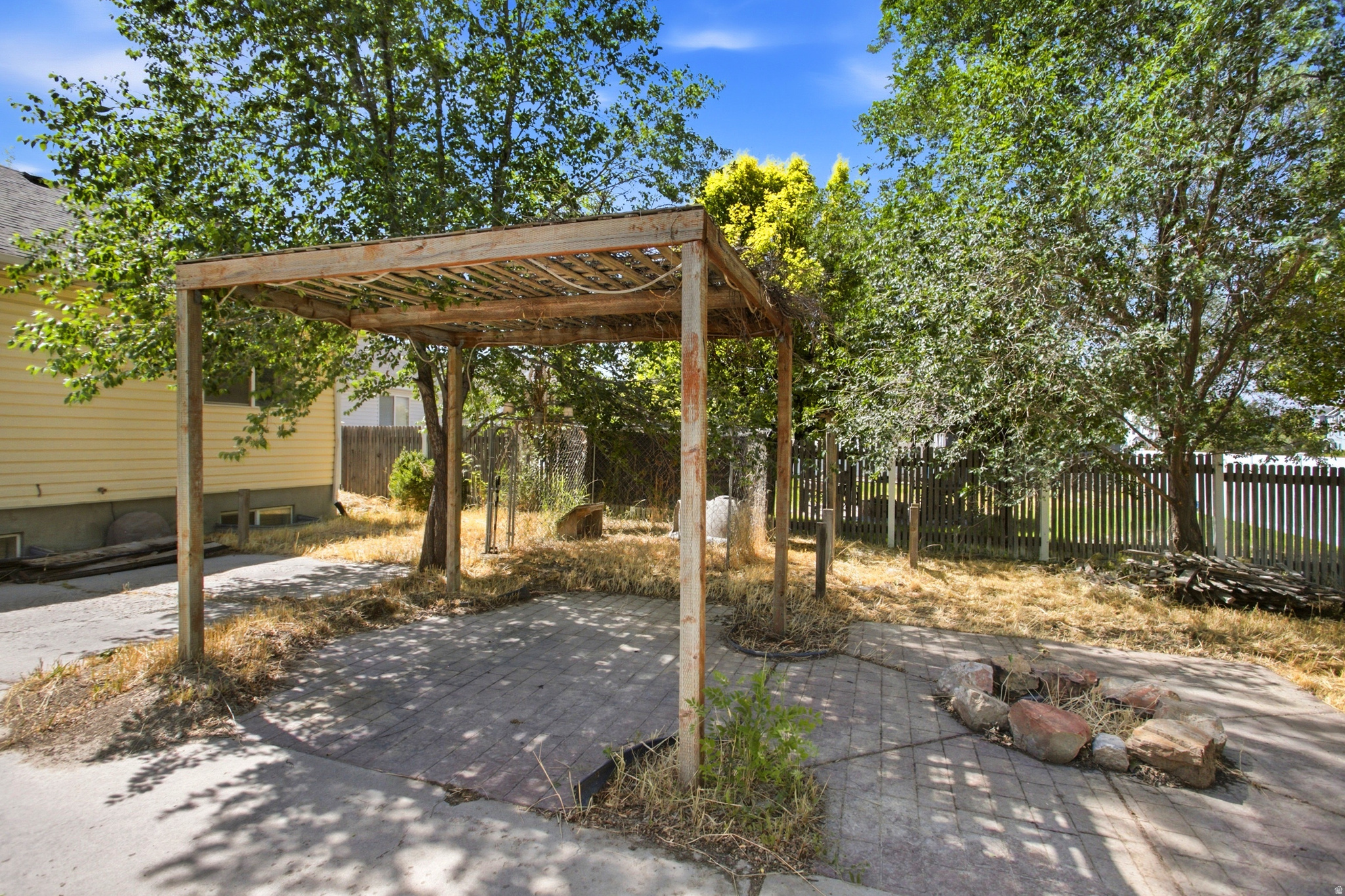 MOUNTAIN VIEW - Residential