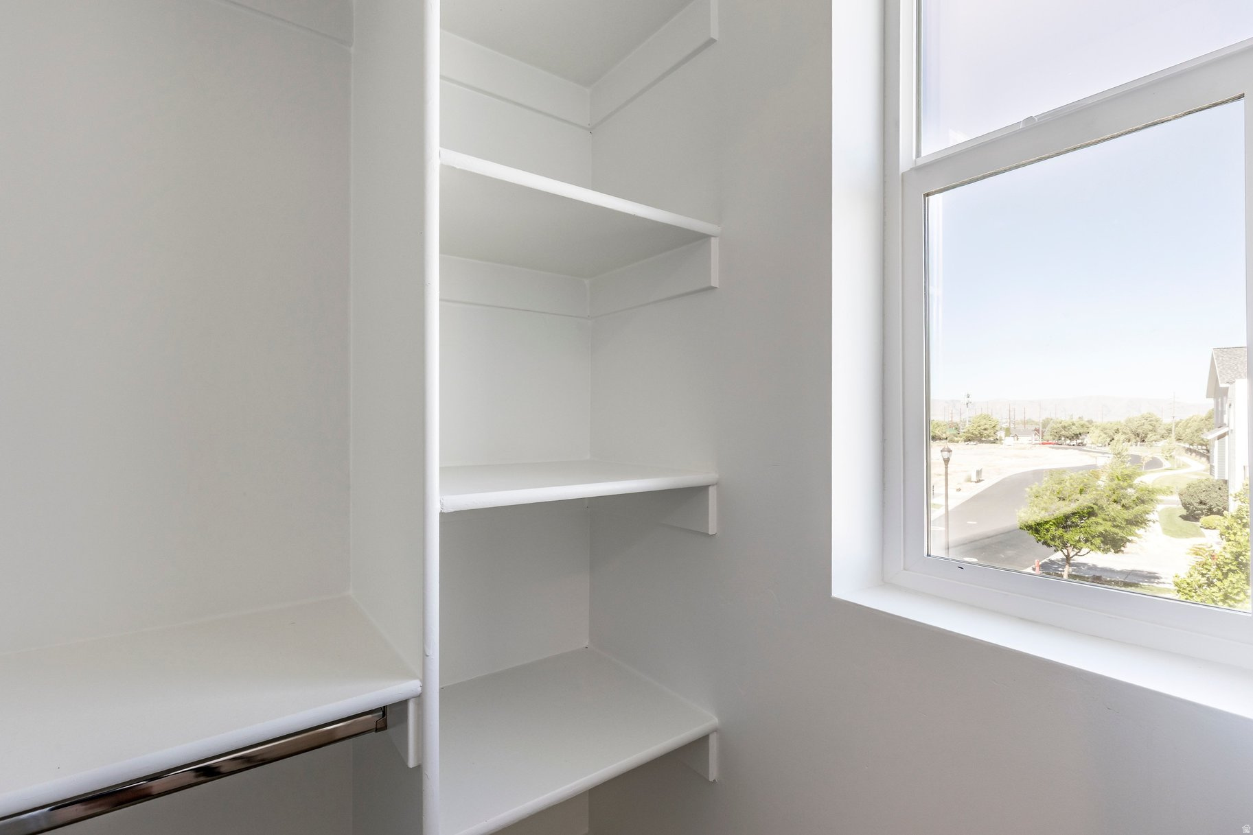 RIDGE - Residential