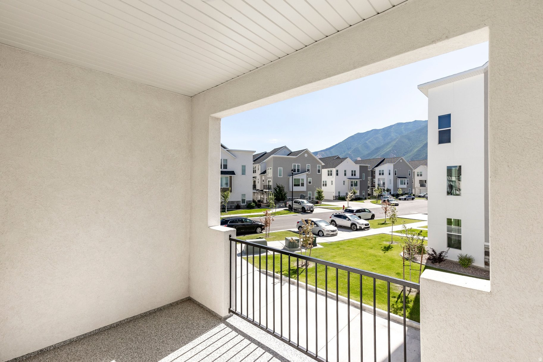 RIDGE - Residential