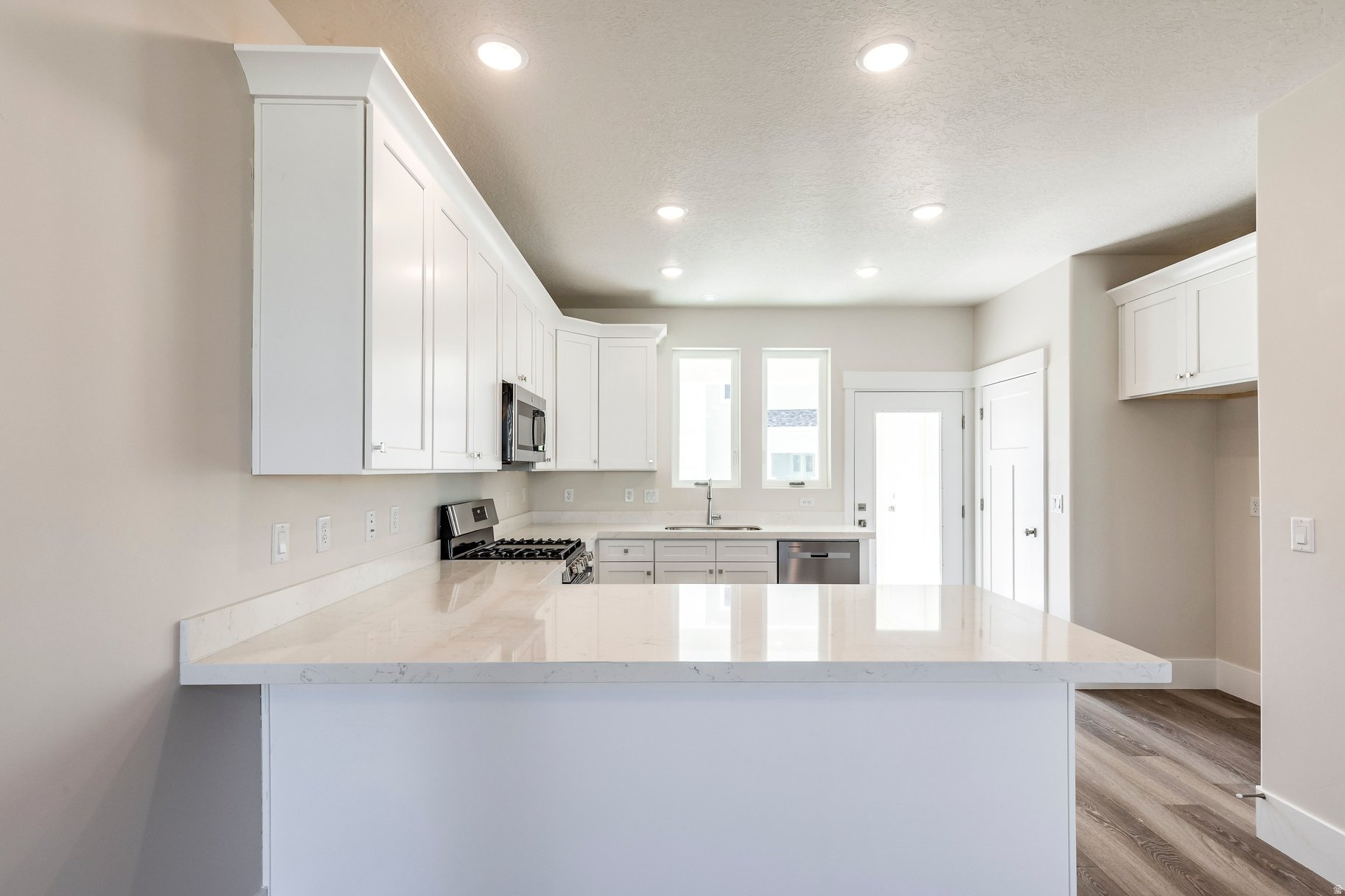 RIDGE - Residential