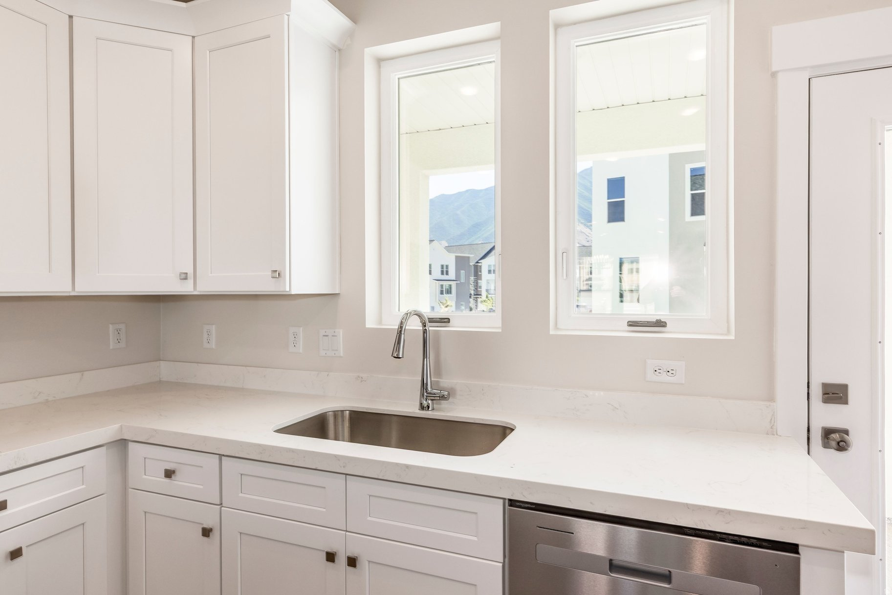RIDGE - Residential