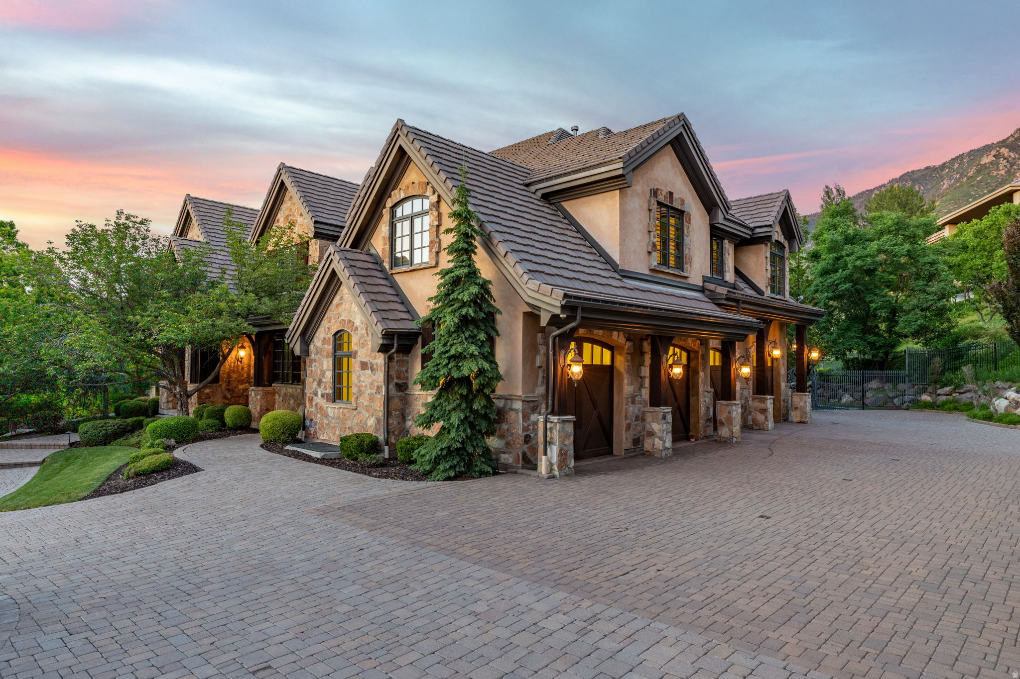 PEPPERWOOD - Residential