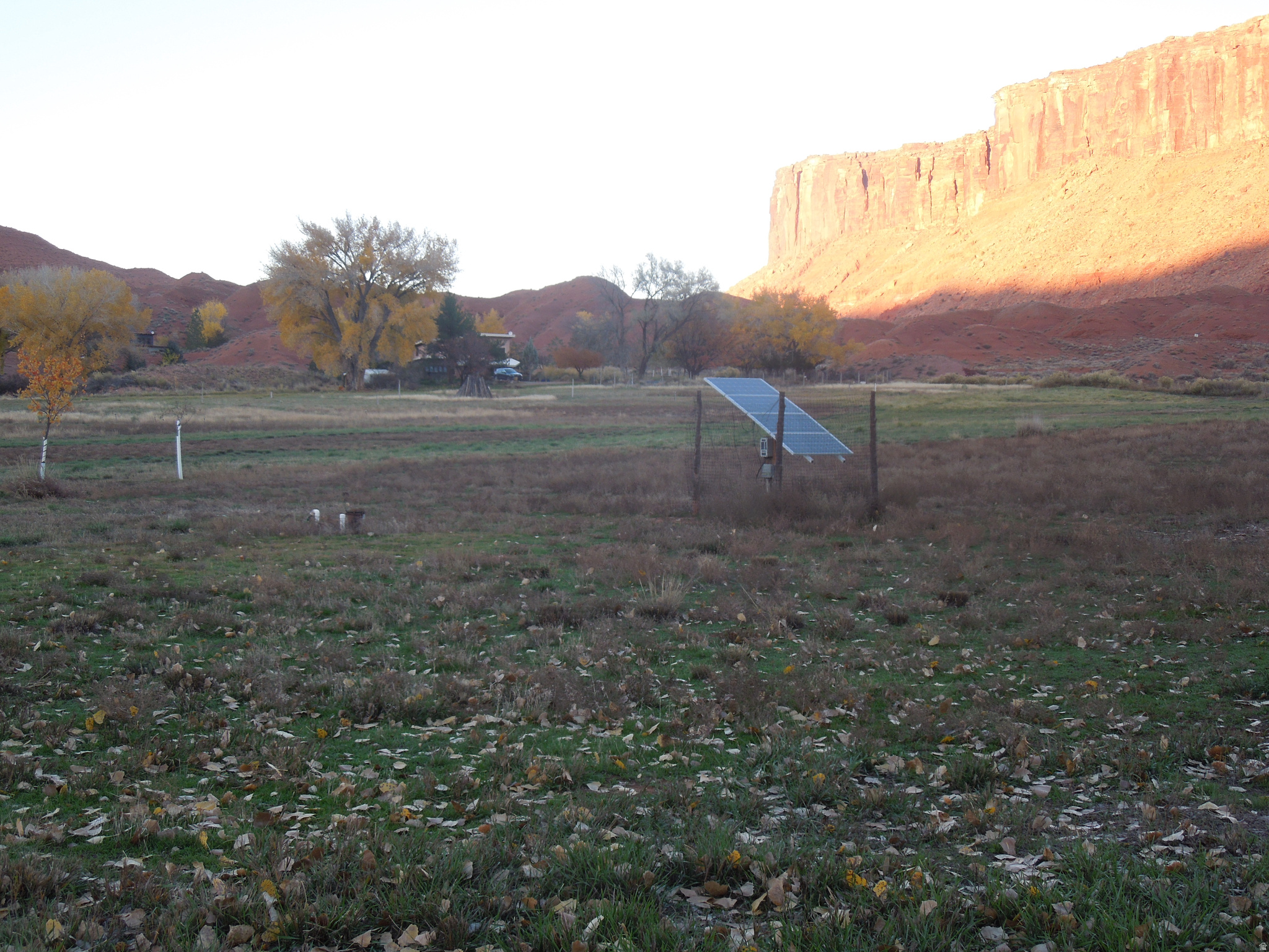 CASTLE VALLEY RIVER RANCHOS - Land