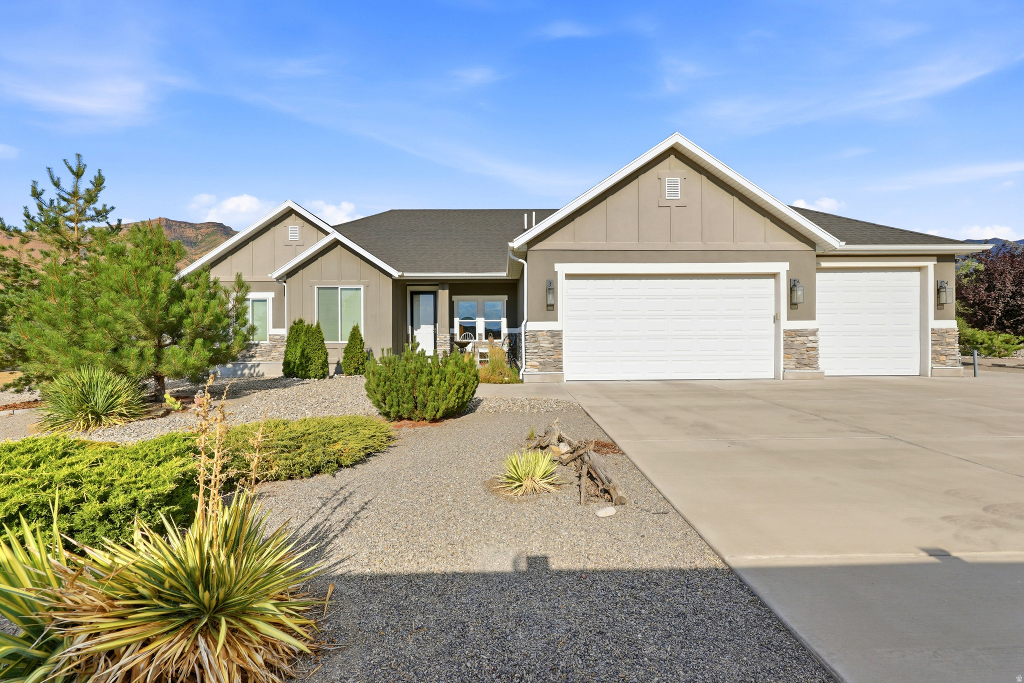 Square footage figures are provided as a courtesy estimate only and were obtained from ______________ .  Buyer is advised to obtain an independent measurement.