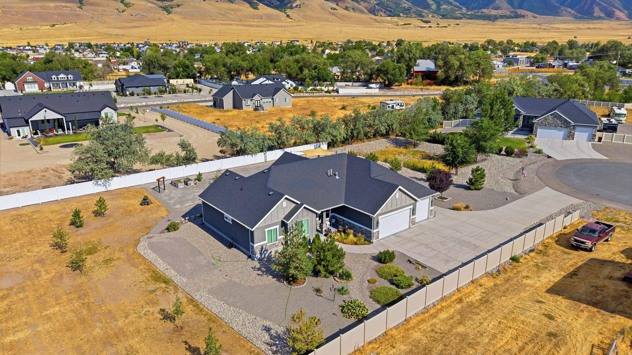 BRIDLE WALK ACRES SUBDIVISION - Residential