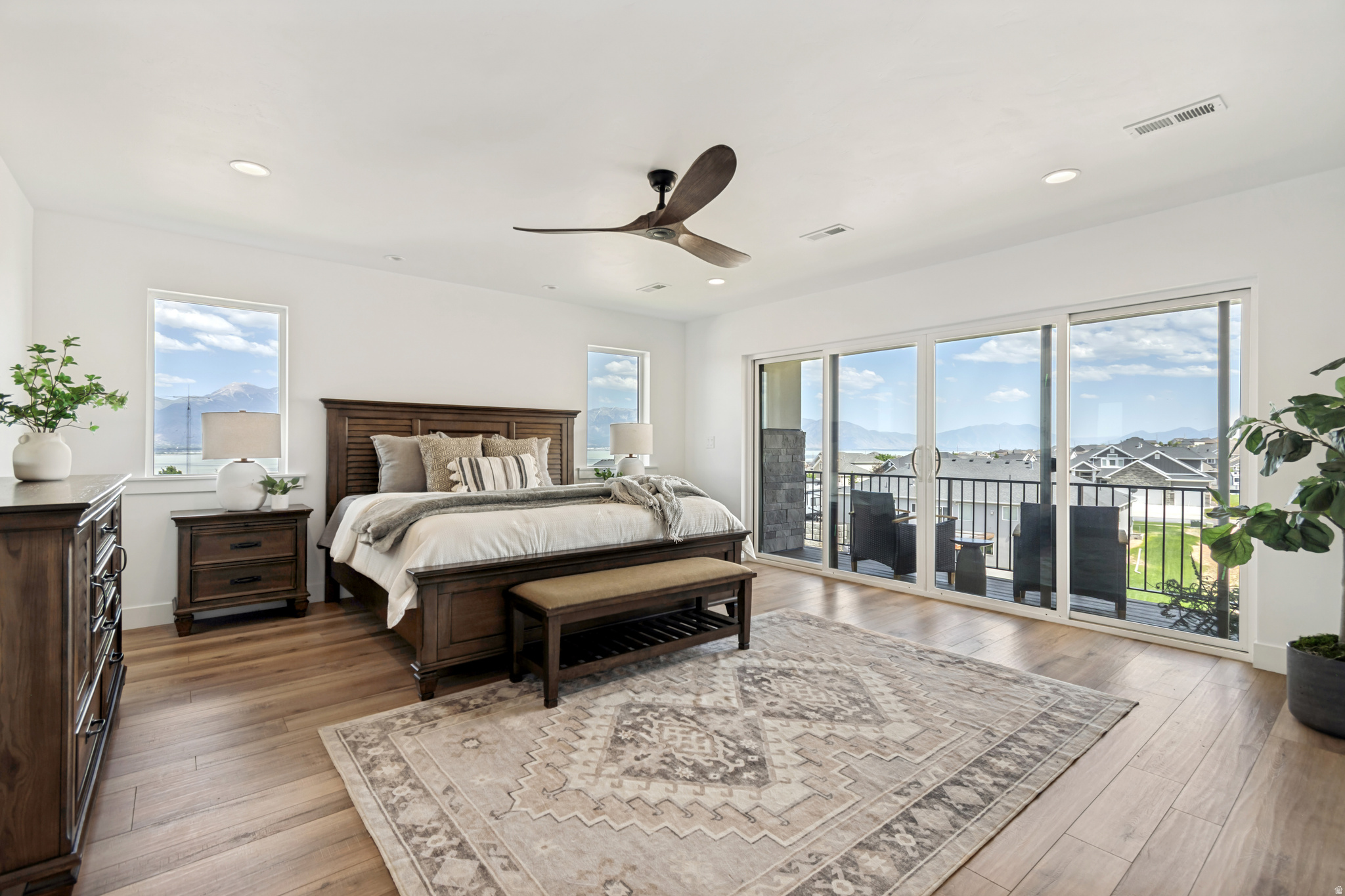 JACOBS - Residential