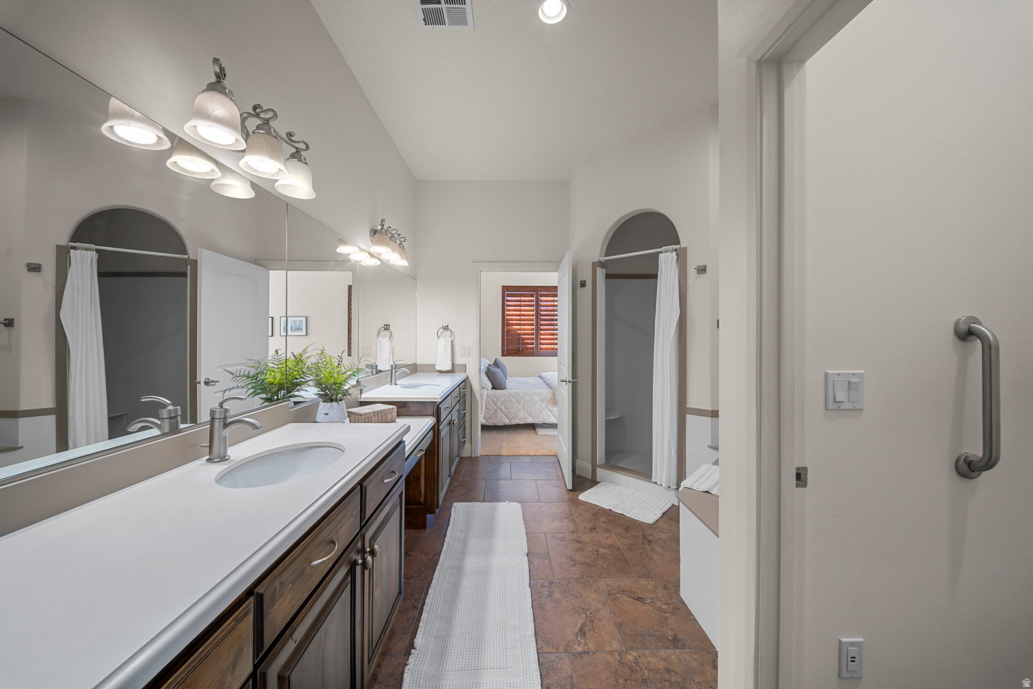 CRIMSON VIEW - Residential