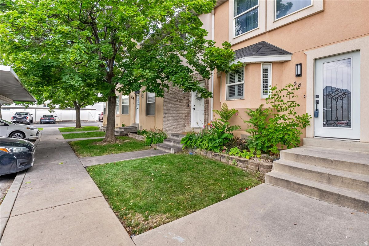 PARK PLACE TOWNHOMES - Residential