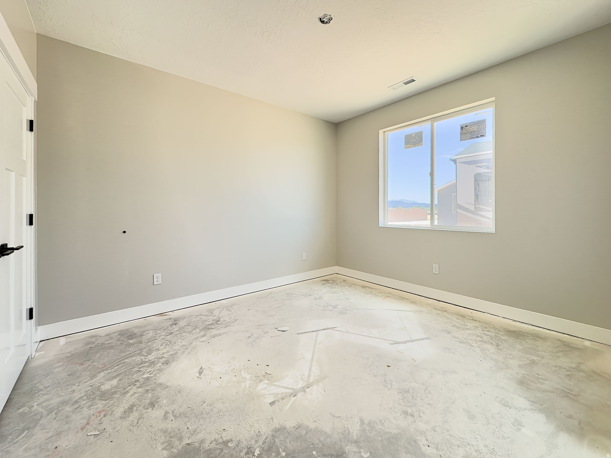 IRON WEST - Residential
