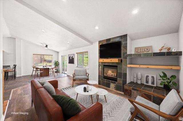 SOUTH RIDGE - Residential