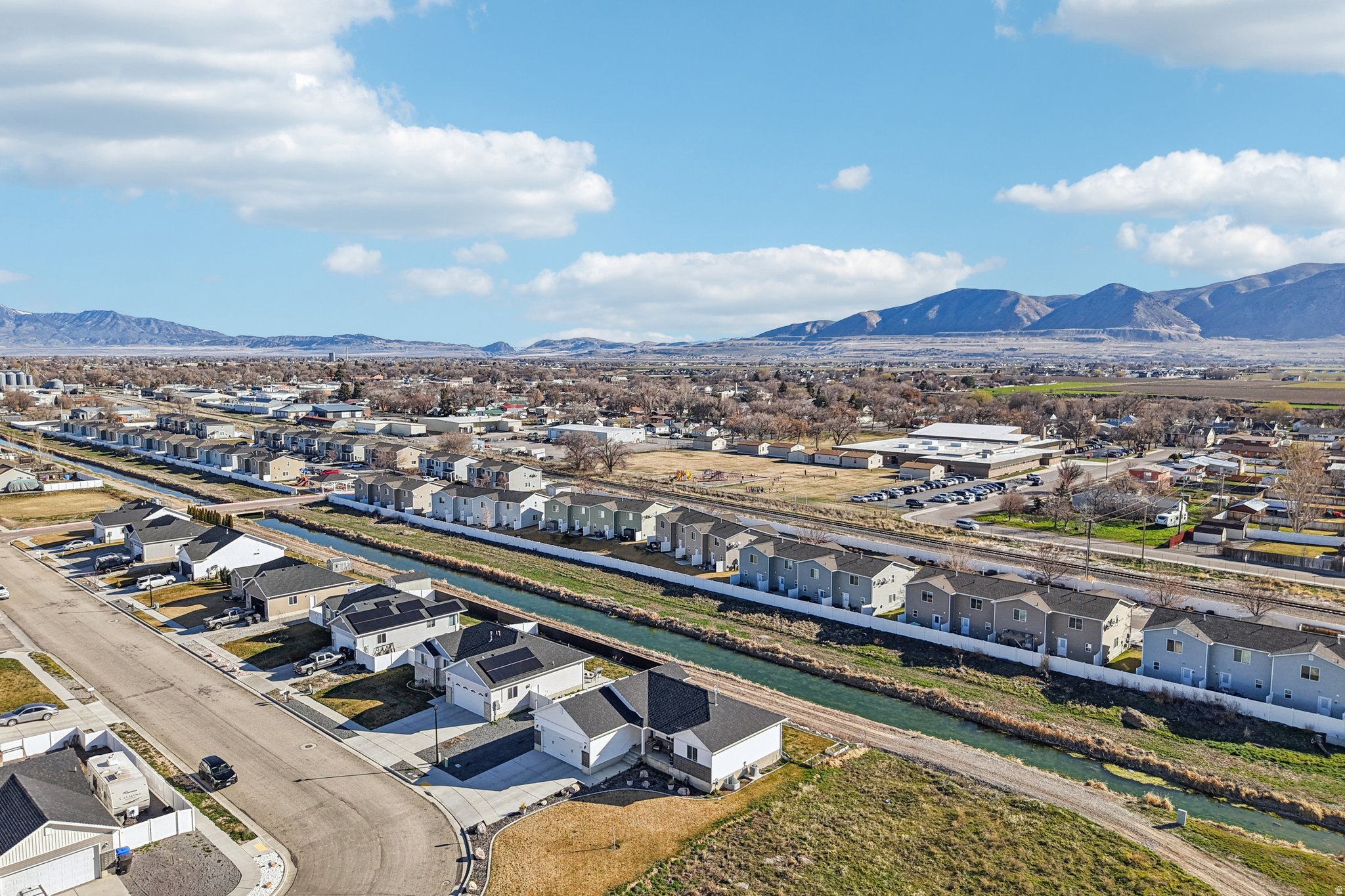 CHADAZ ESTATES - Residential