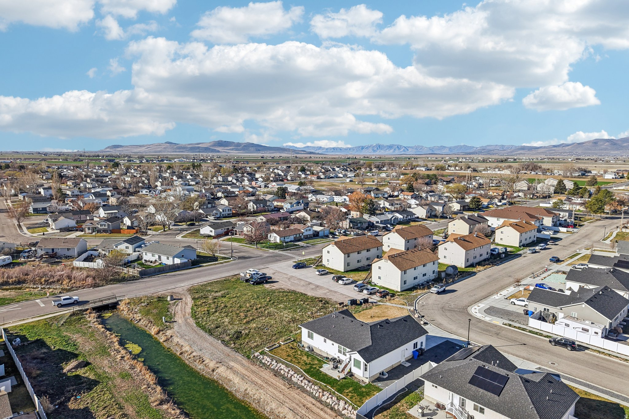 CHADAZ ESTATES - Residential