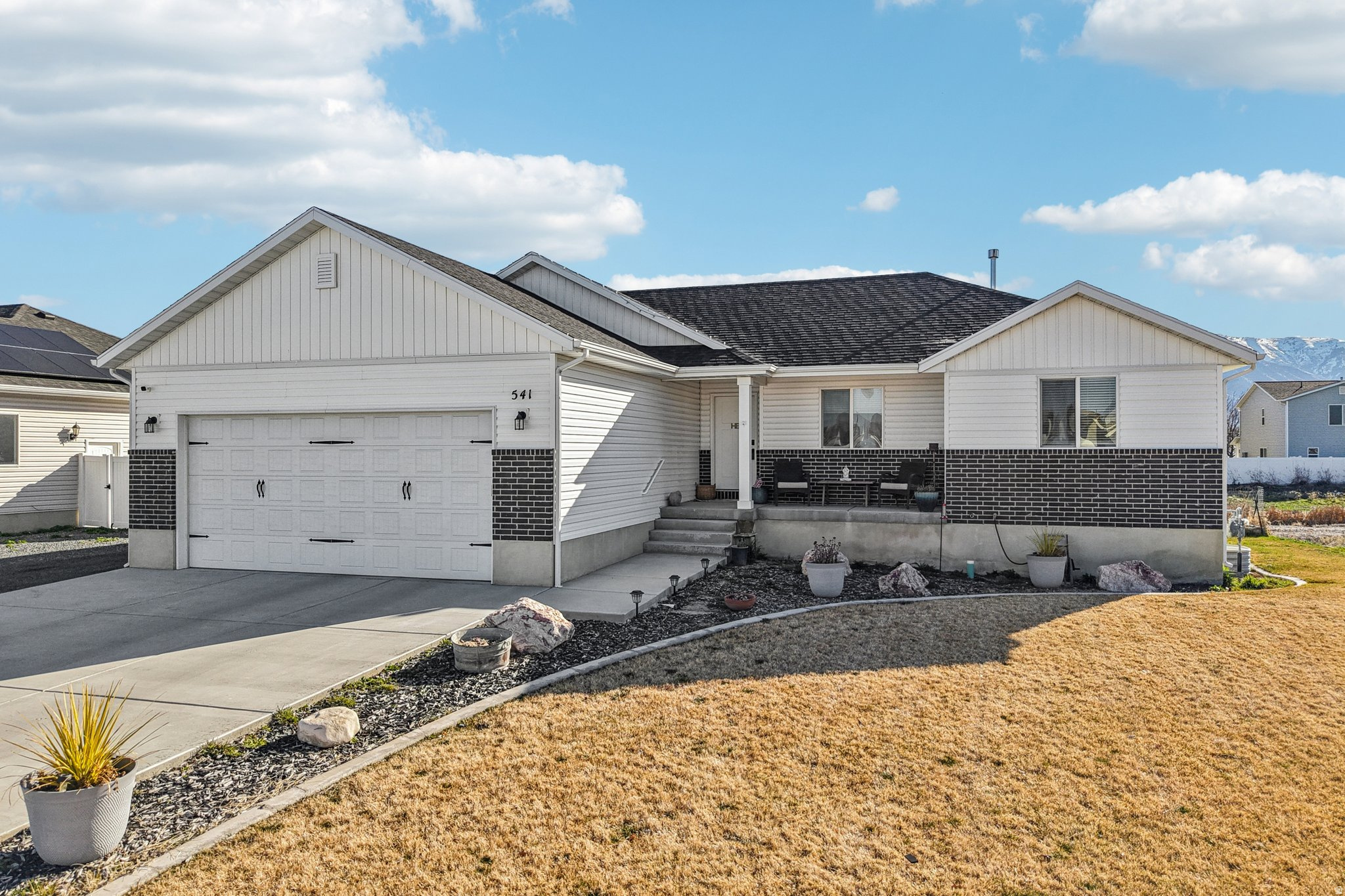 CHADAZ ESTATES - Residential