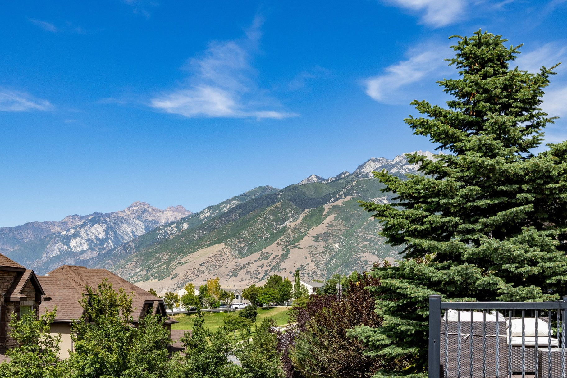 TRAVERSE CHATEAUX - Residential