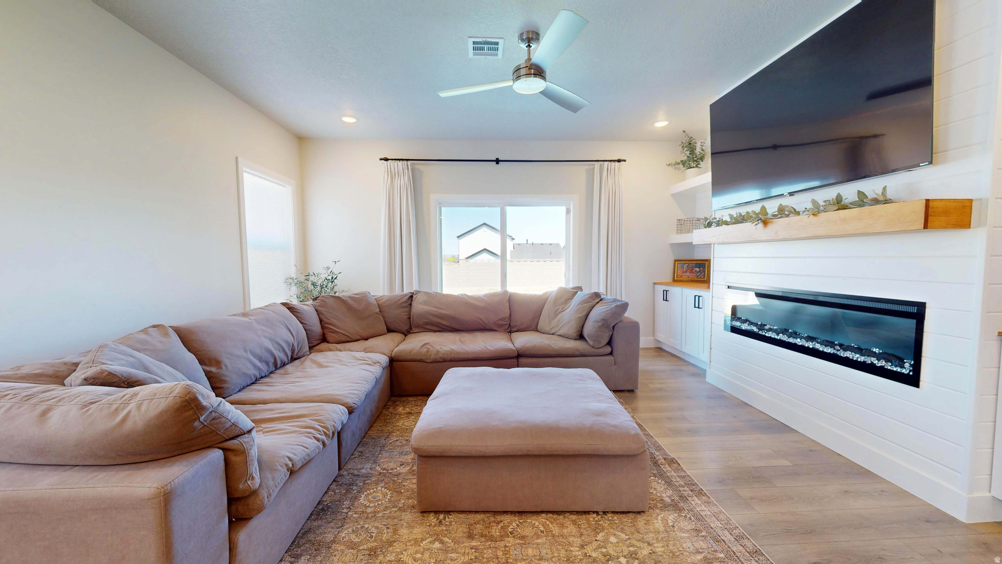 SETTLERS SQUARE SUBDIVISION - Residential