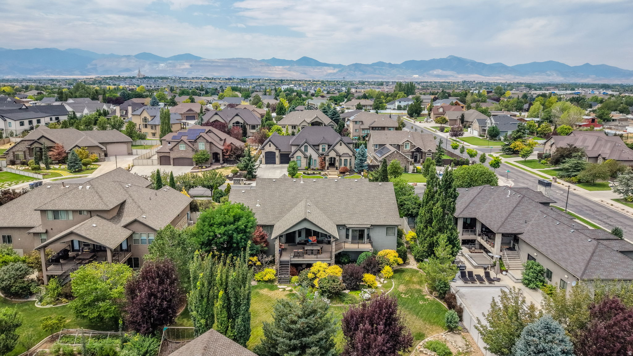 BISON RIDGE - Residential
