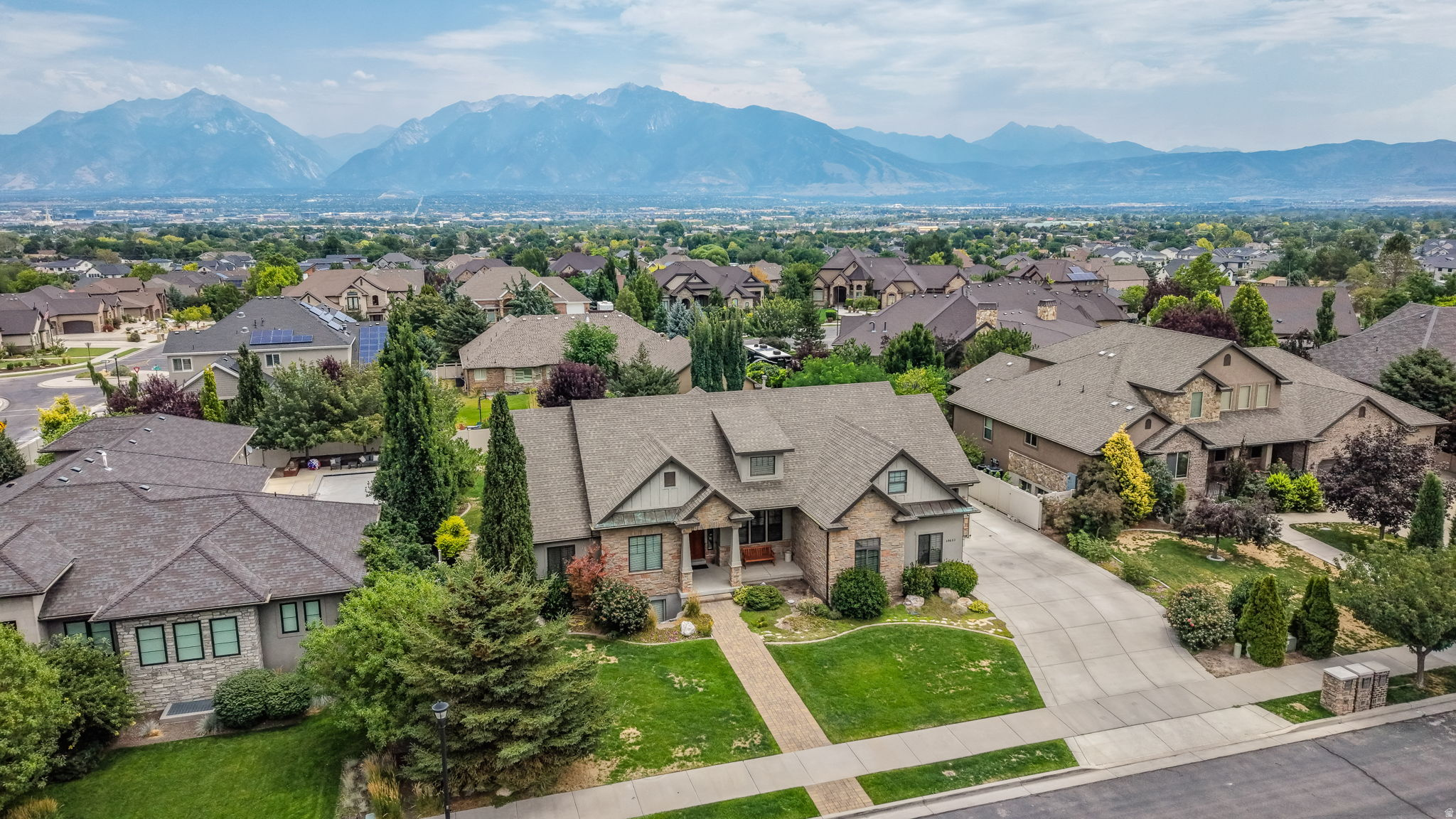 BISON RIDGE - Residential