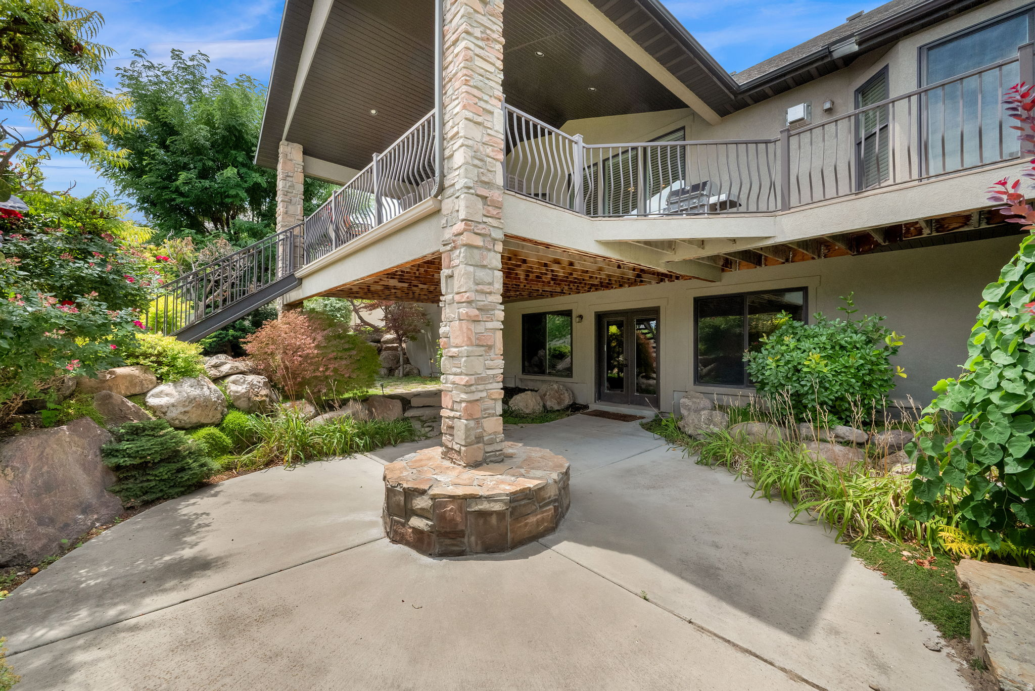 BISON RIDGE - Residential