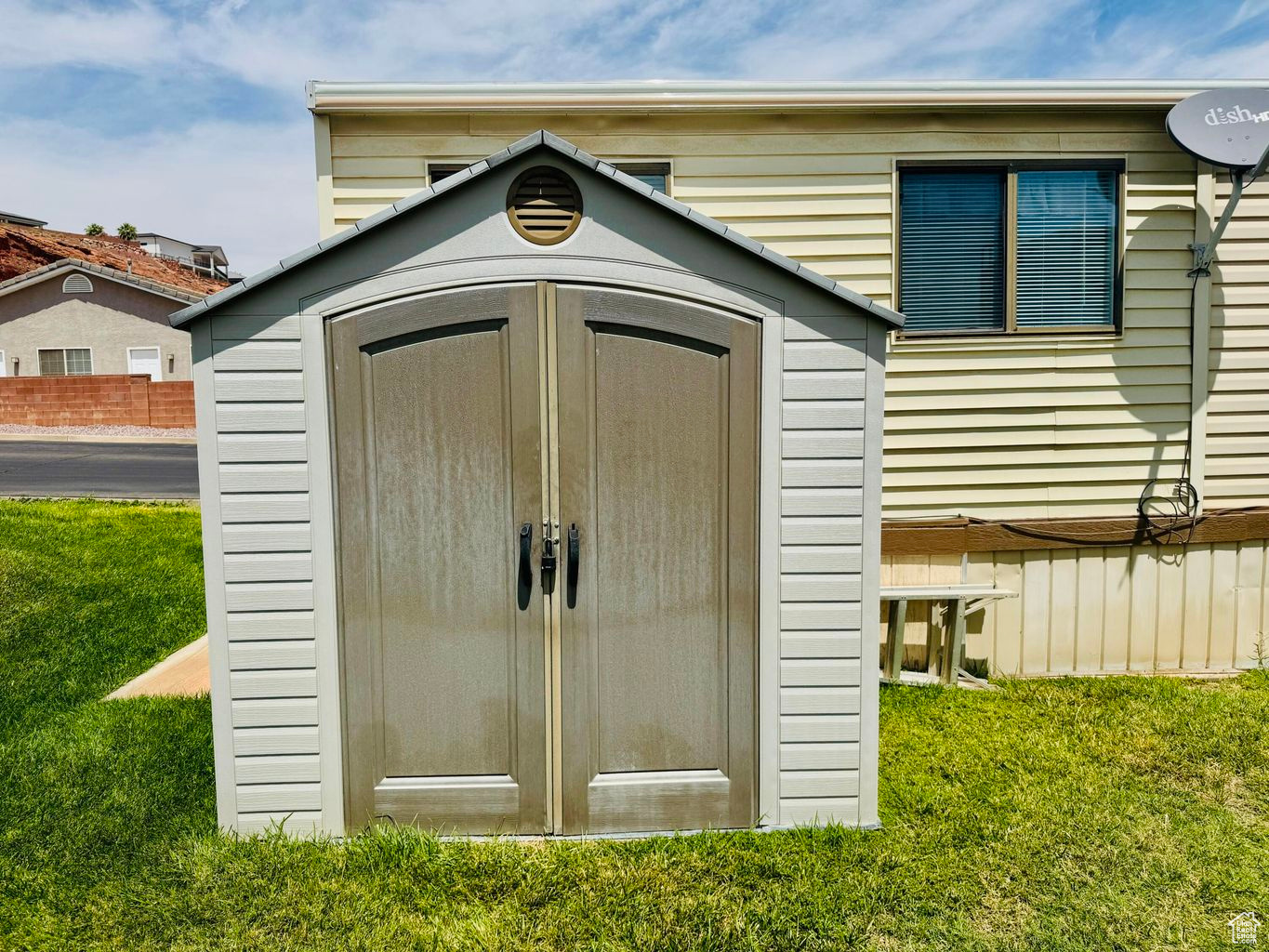 CANYON BREEZE RV RESORT - Residential
