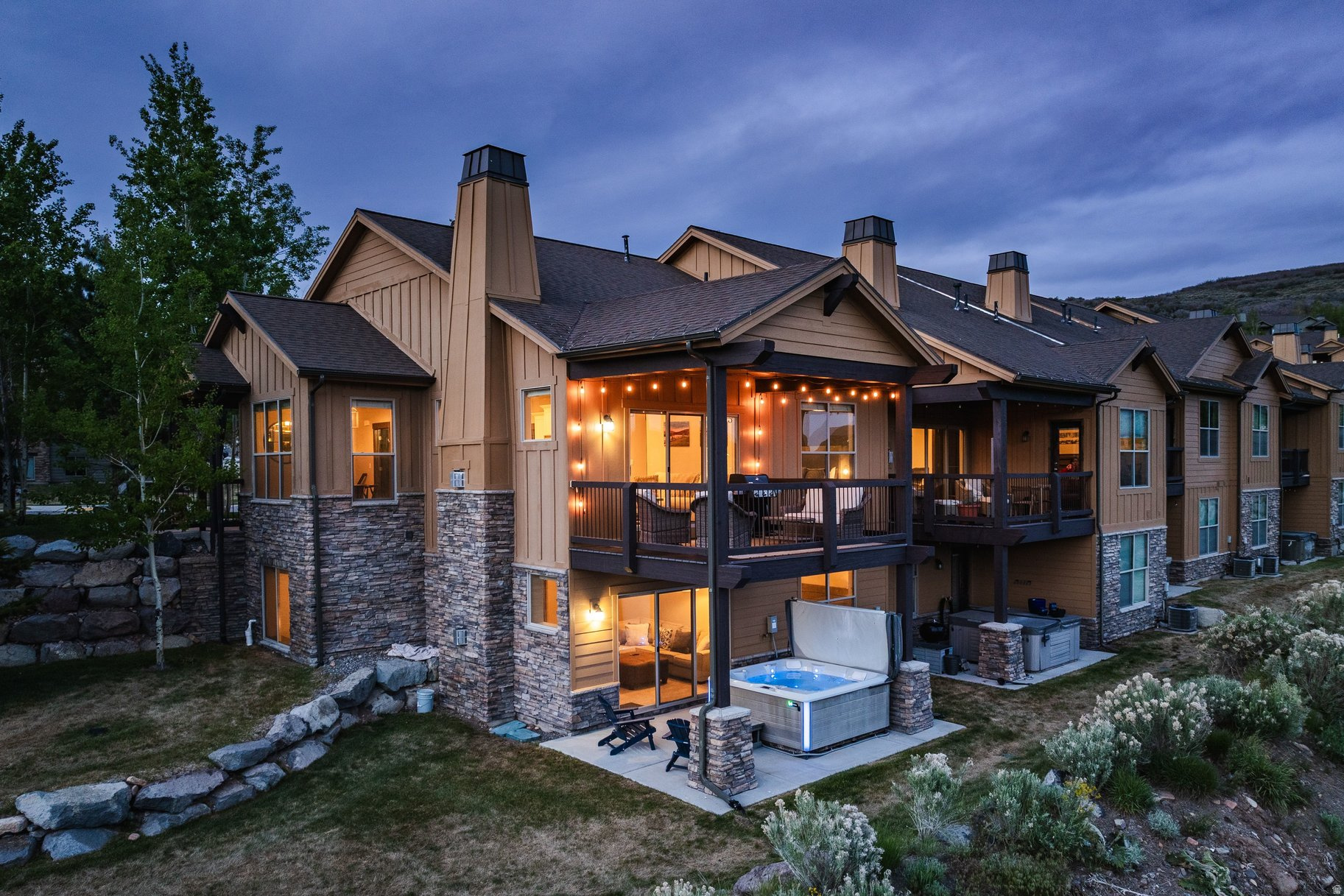 BLACK ROCK RIDGE - Residential