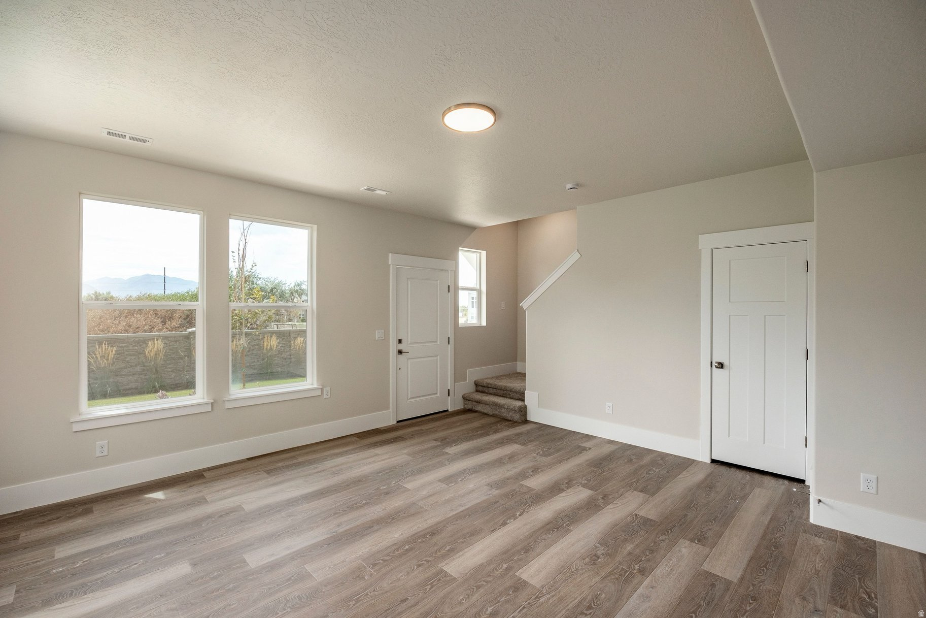 RIDGE - Residential