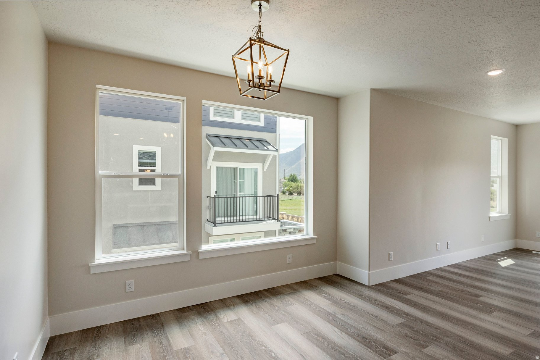 RIDGE - Residential