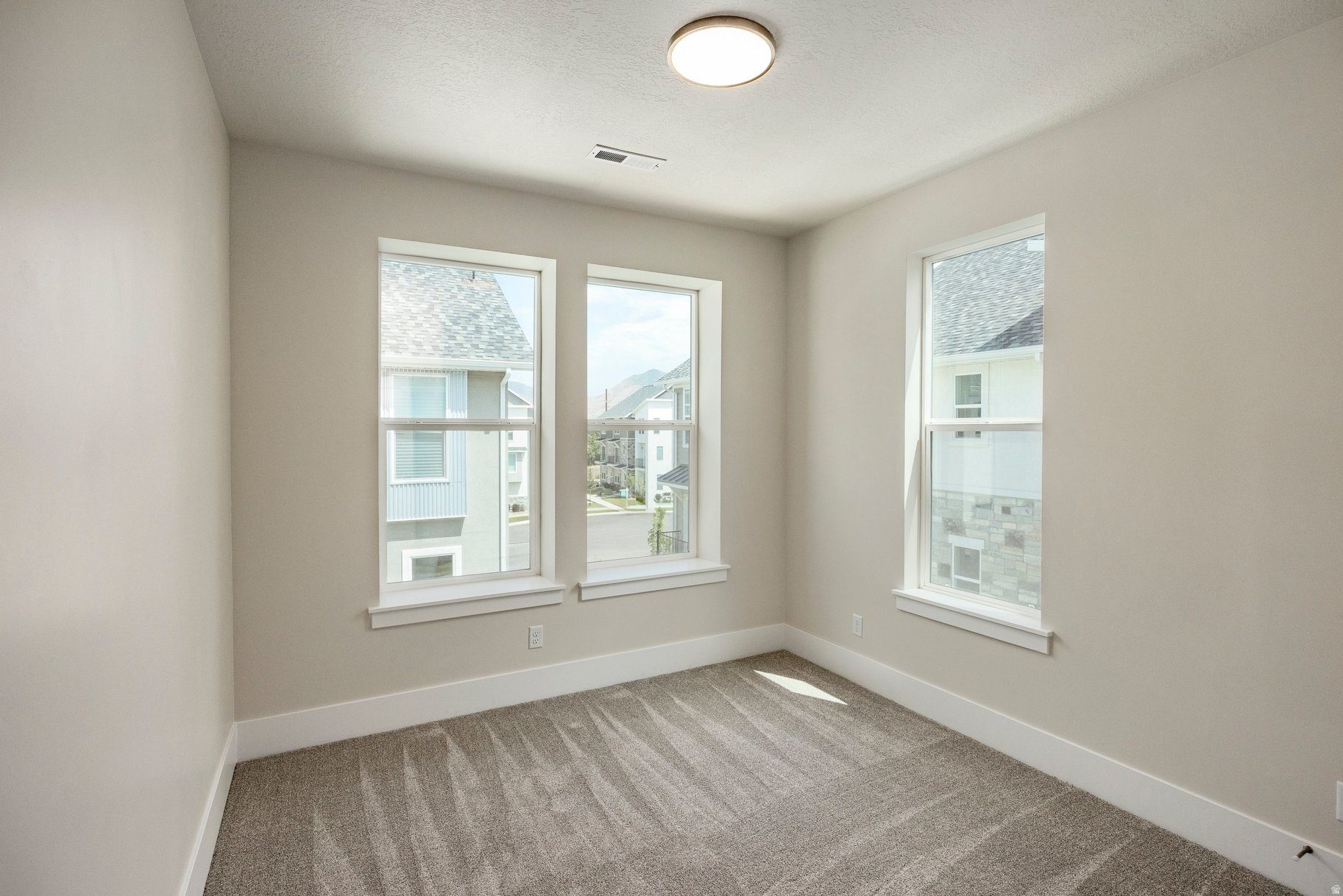RIDGE - Residential