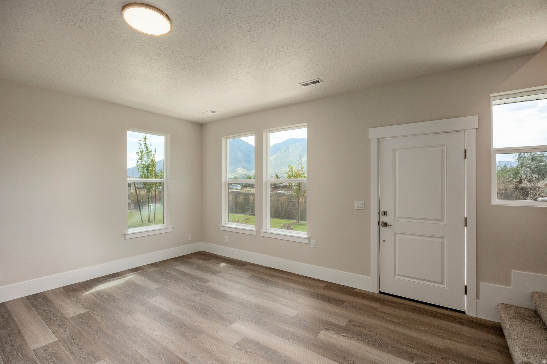 RIDGE - Residential
